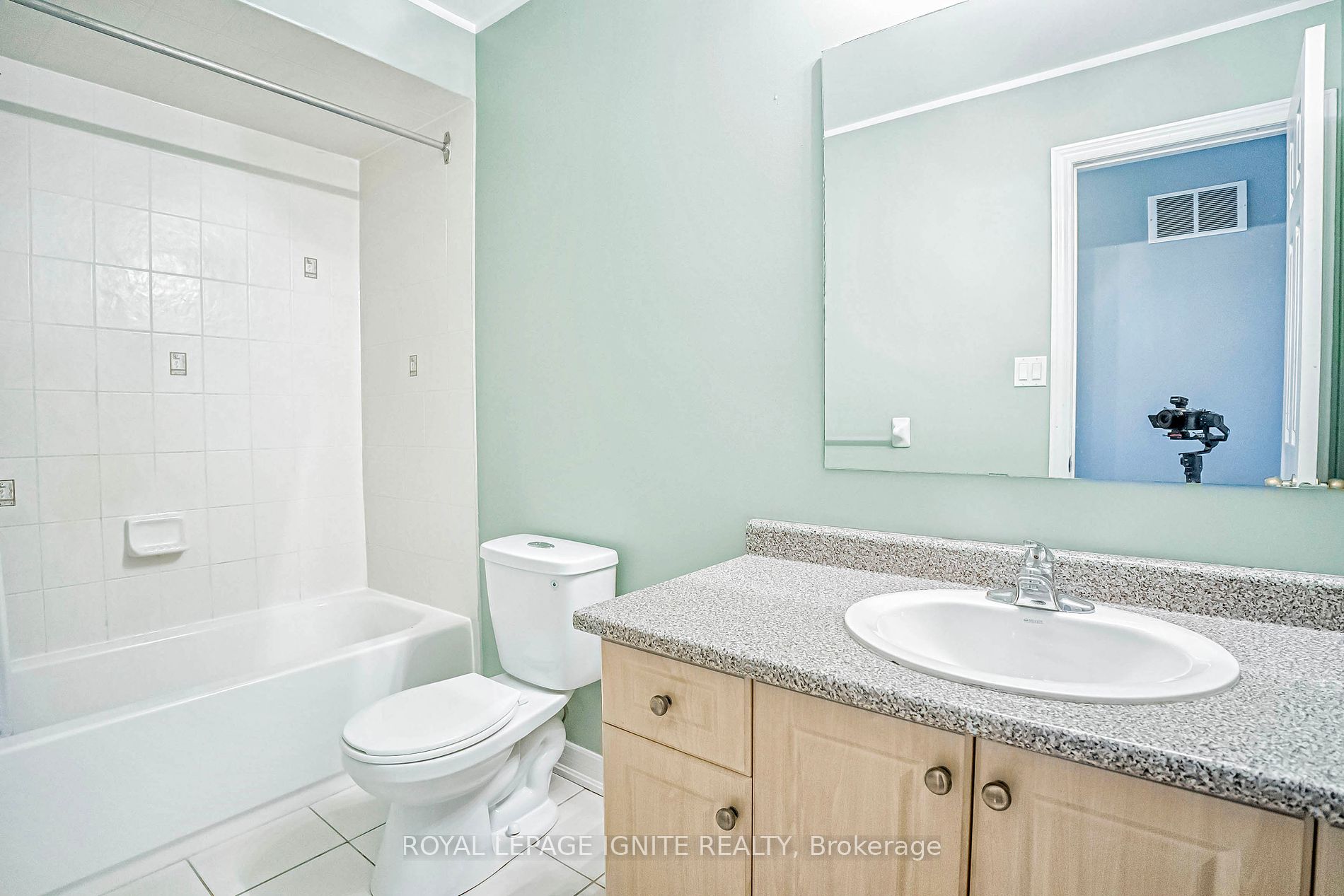 108 Ozner Cres