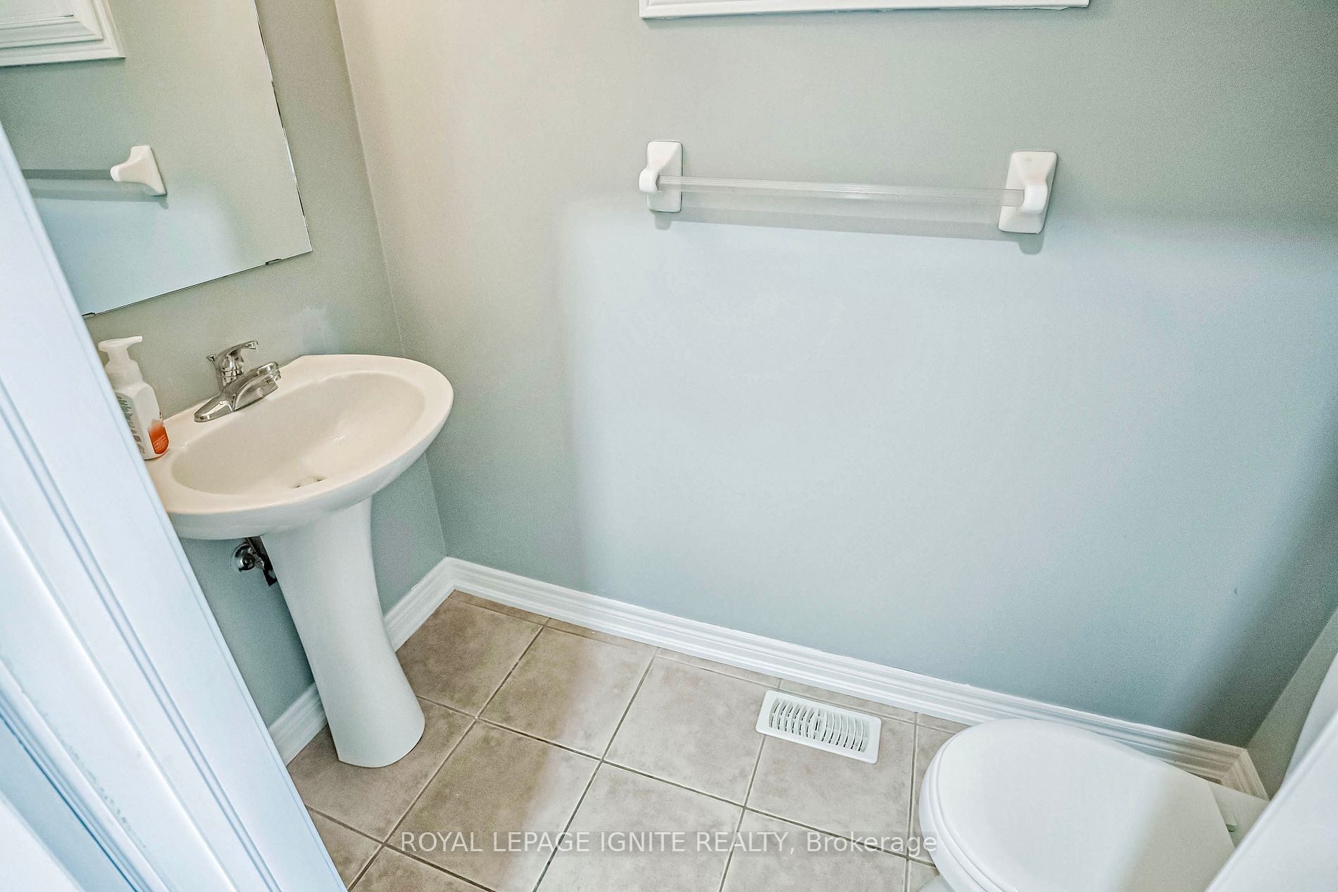 108 Ozner Cres