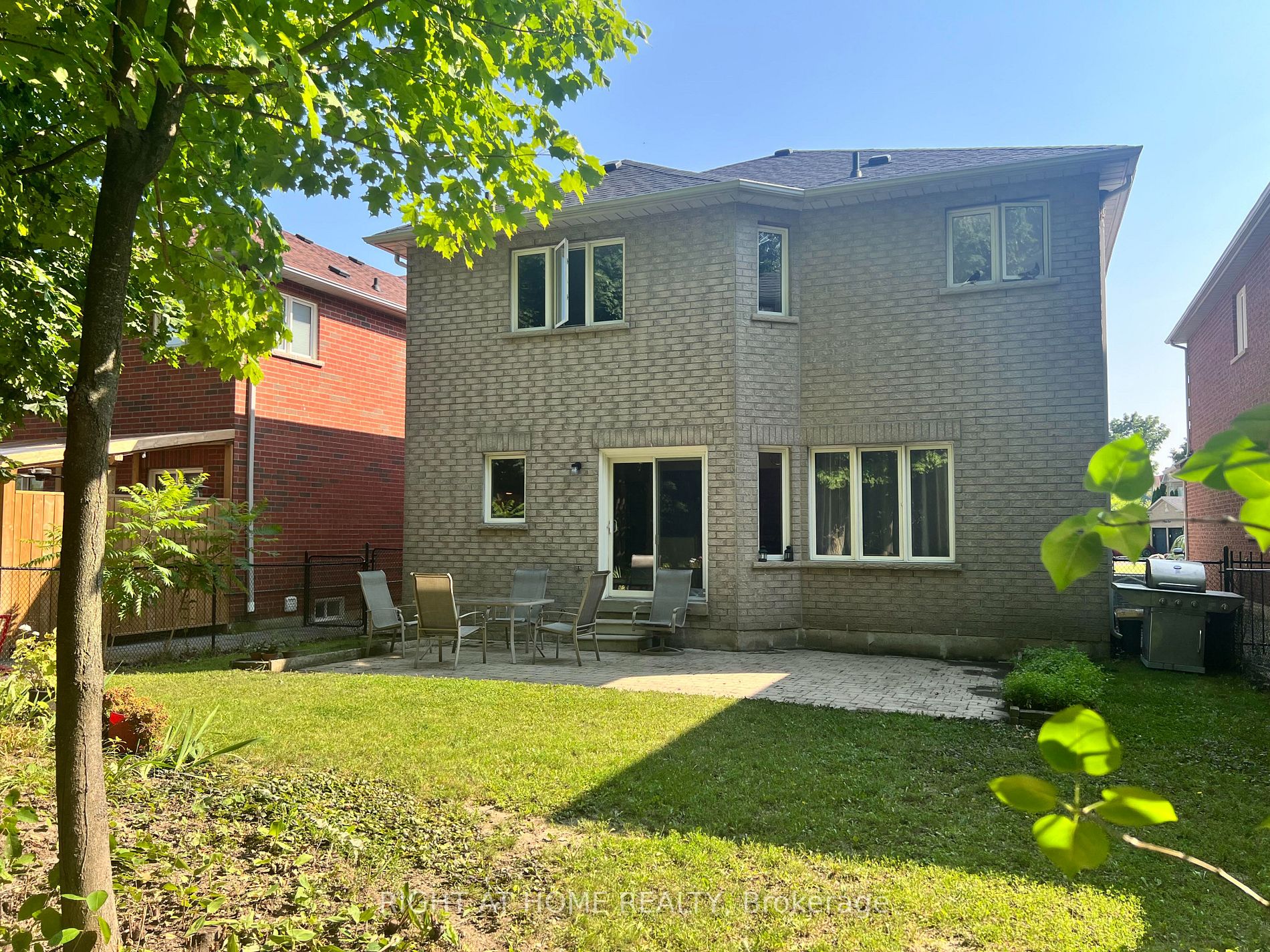 44 Canyon Hill Avenue
