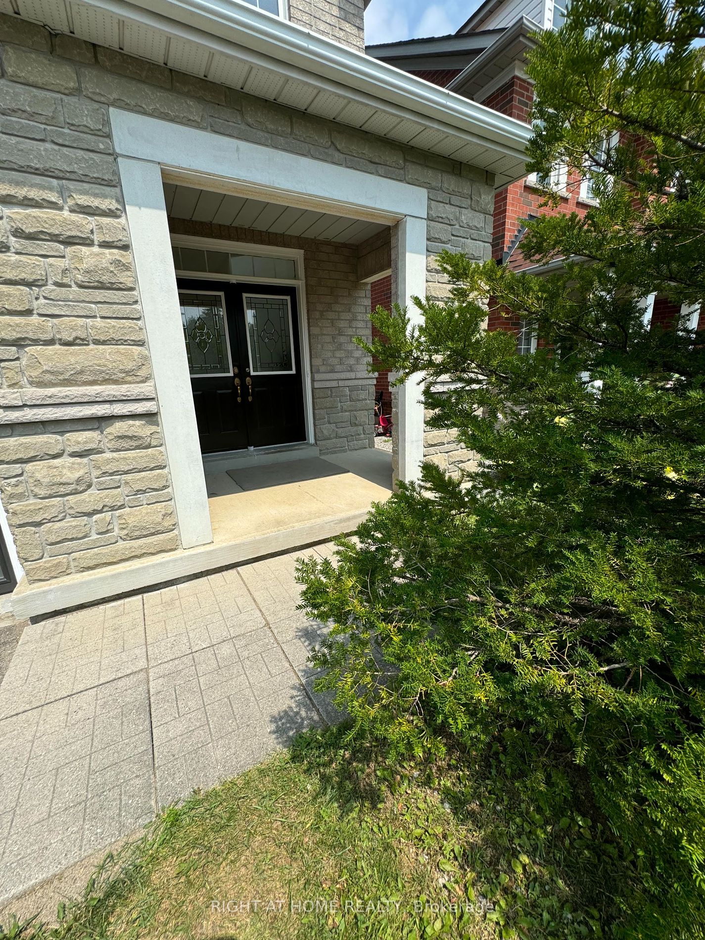 44 Canyon Hill Avenue