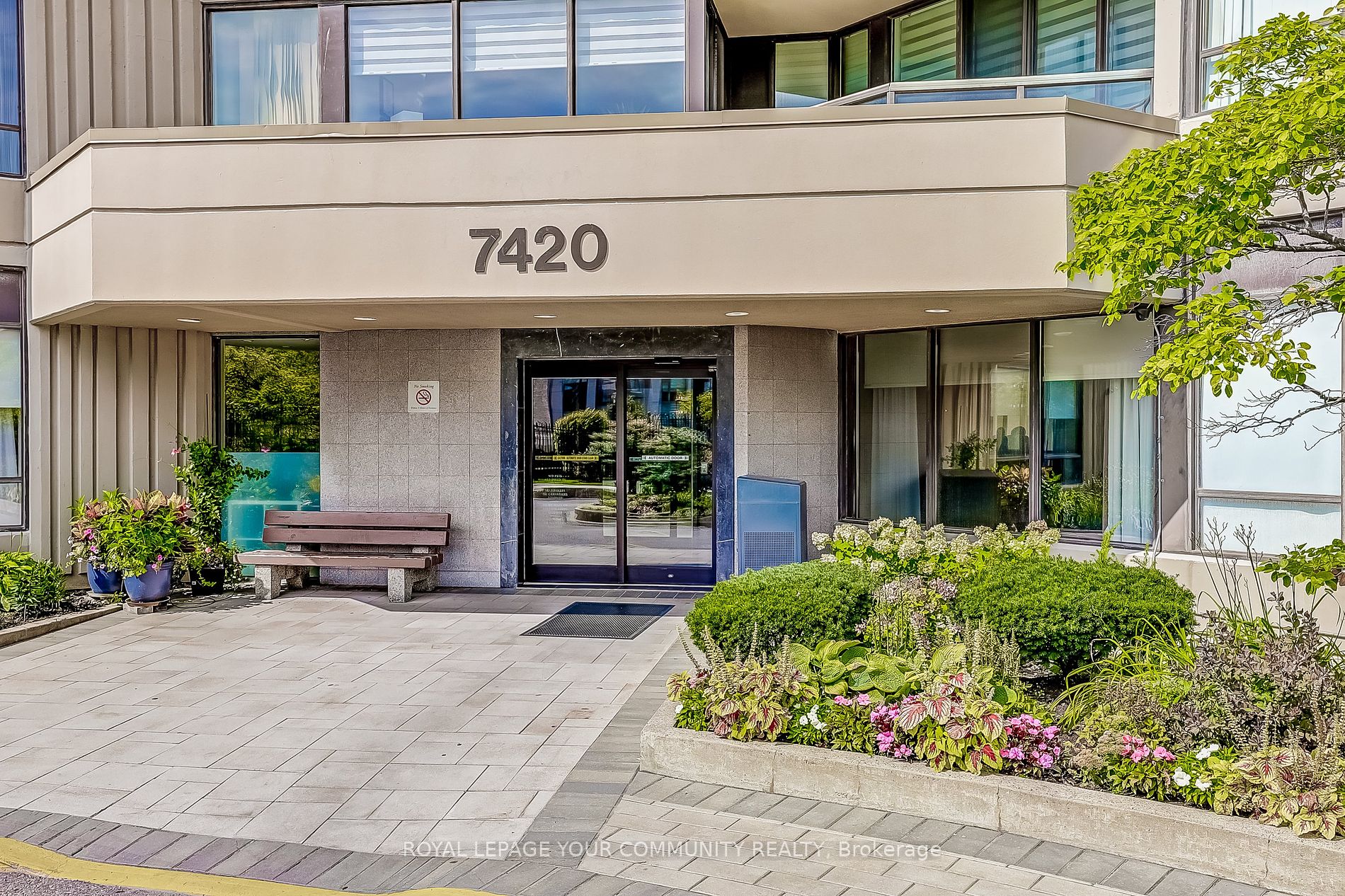 7420 Bathurst St N, #1611