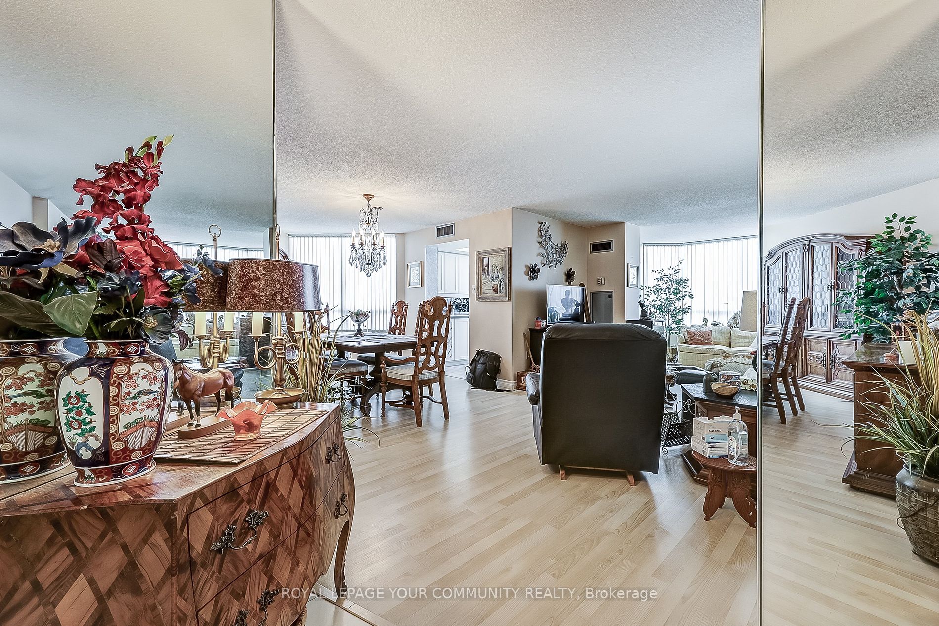 7420 Bathurst St N, #1611