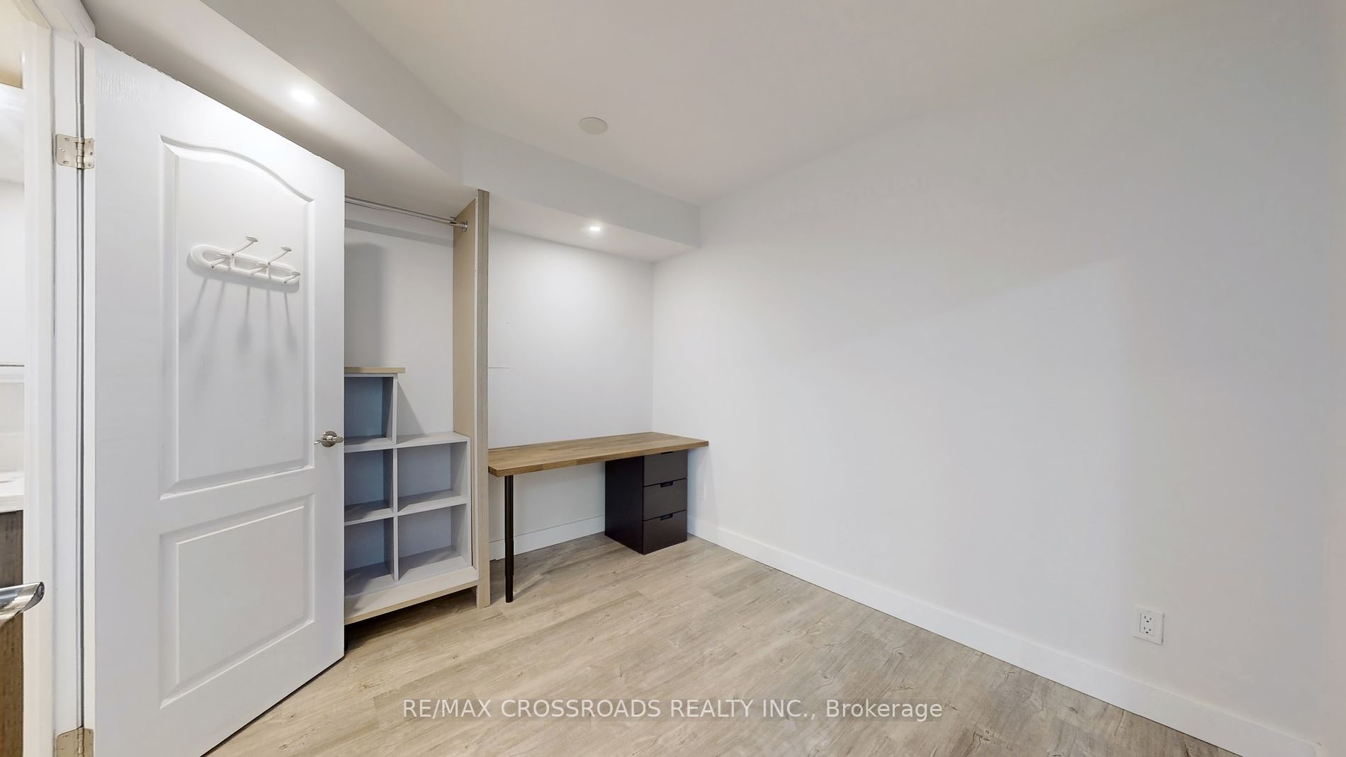 7373 Kennedy Rd, #705
