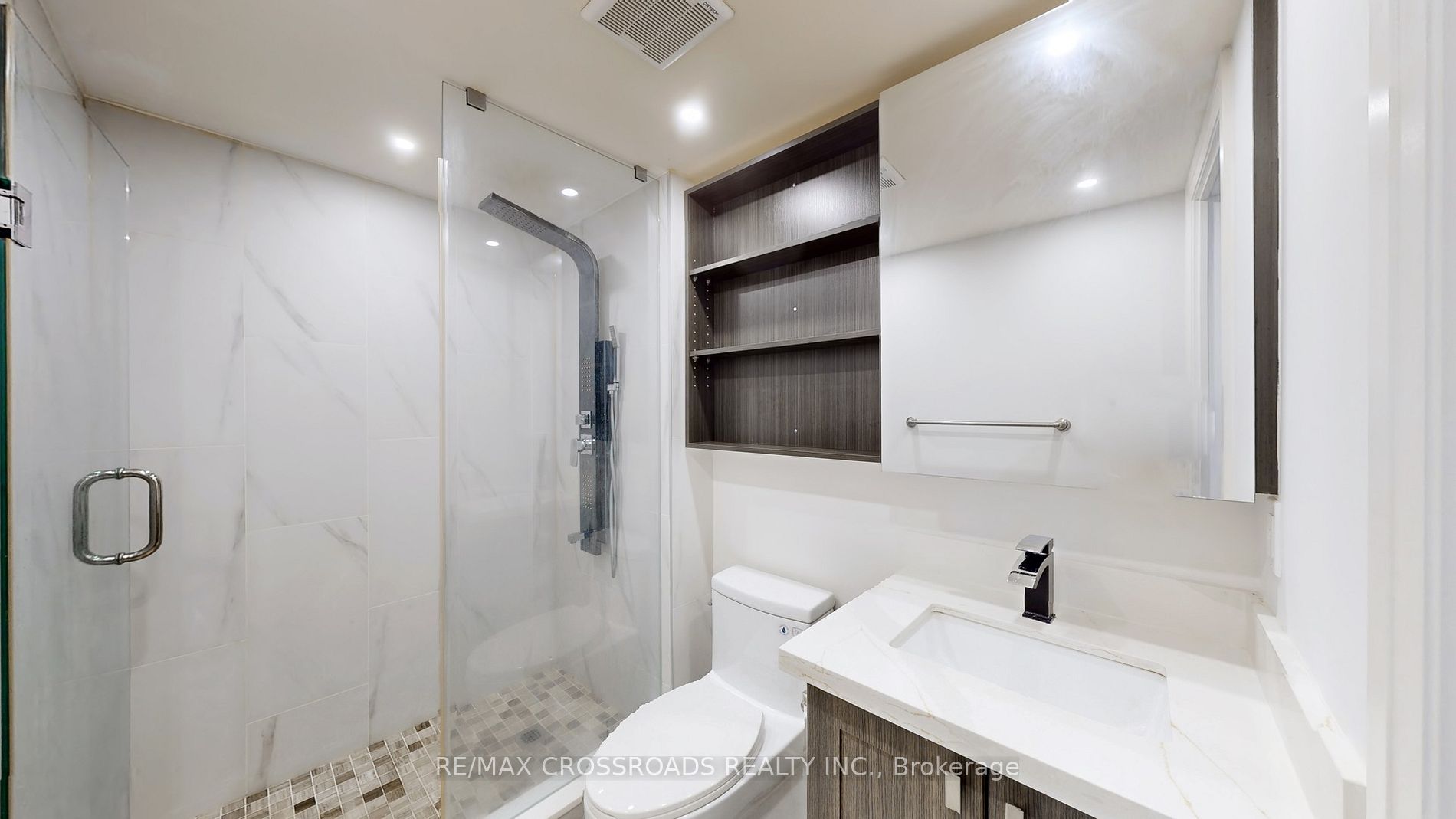 7373 Kennedy Rd, #705