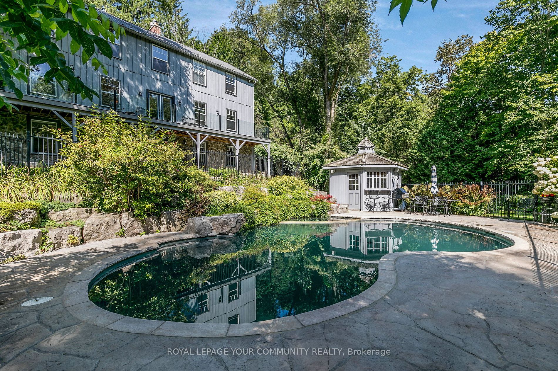 15 Laskay Lane