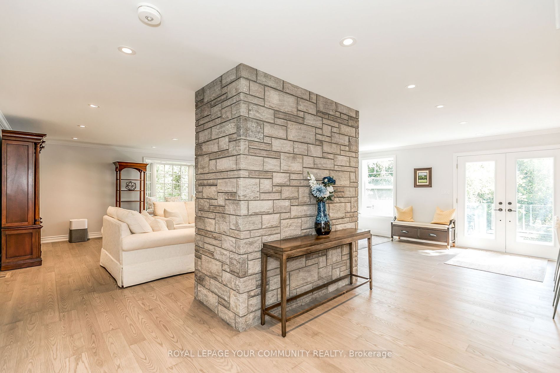 15 Laskay Lane