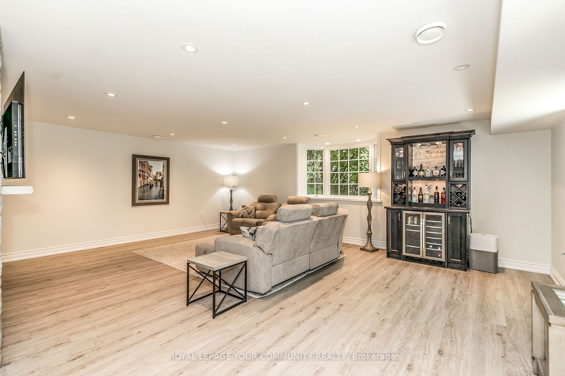 15 Laskay Lane