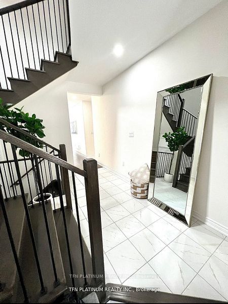 2254 Grainger Lp