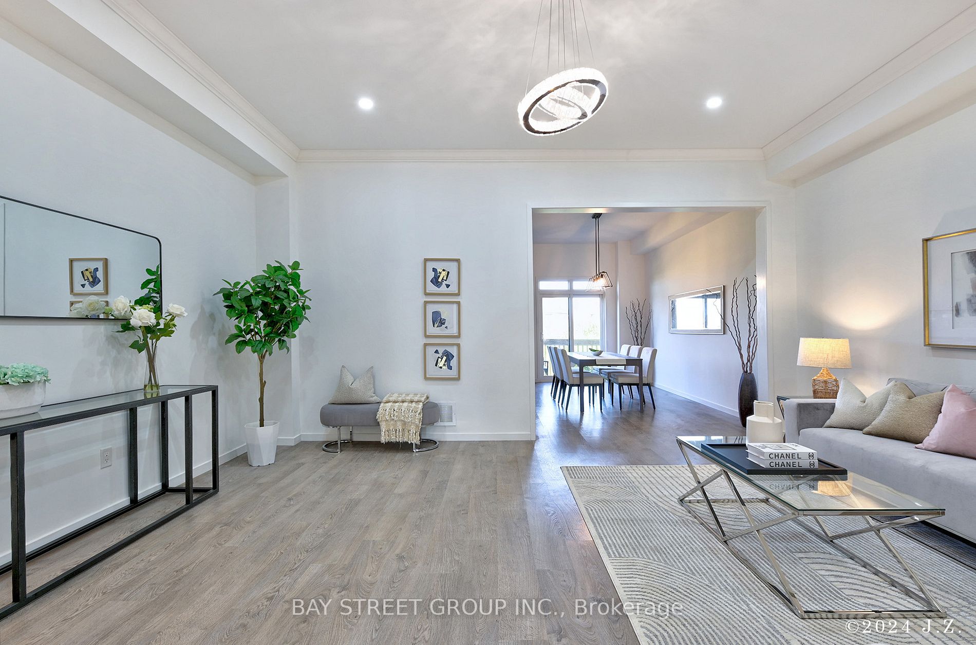 60 Elyse Crt