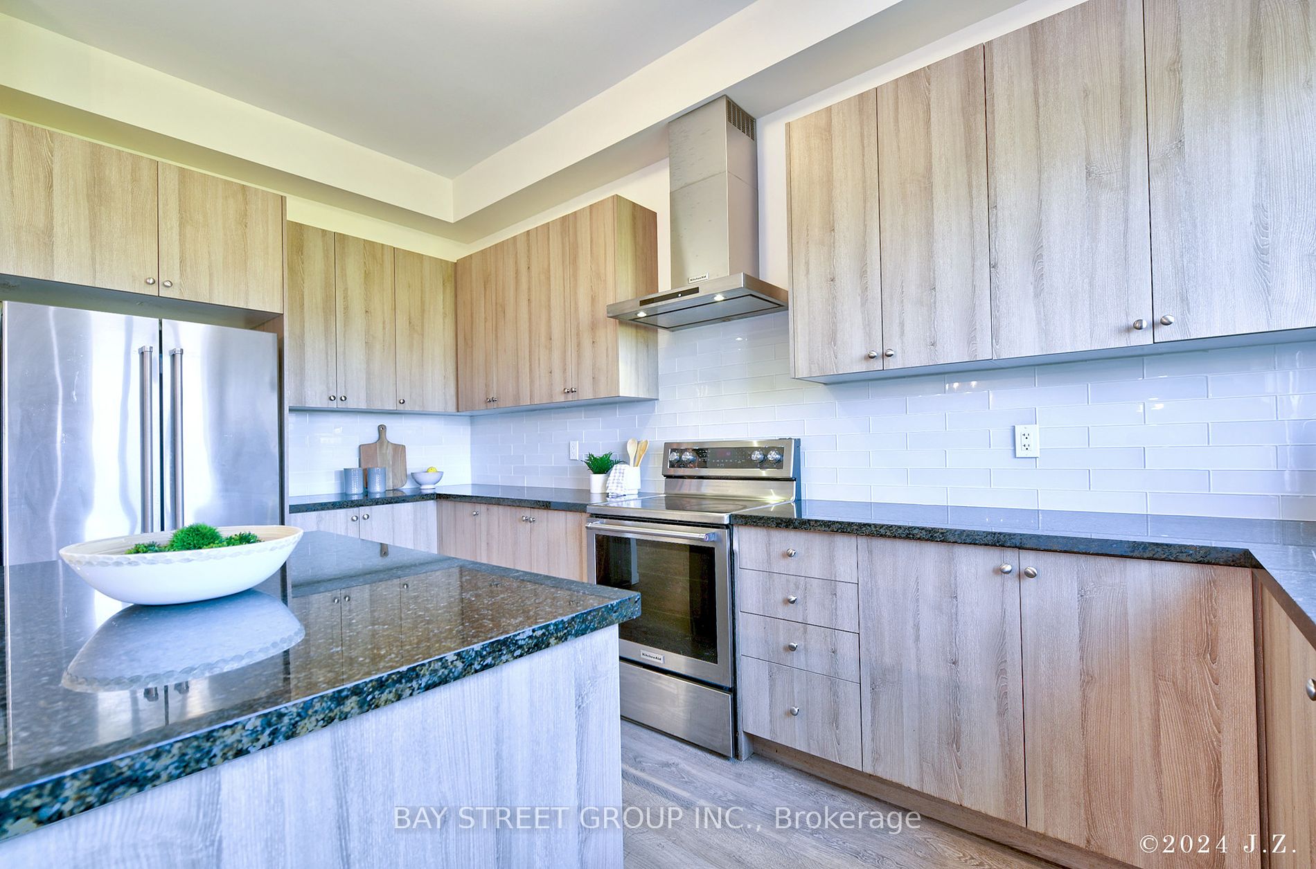 60 Elyse Crt