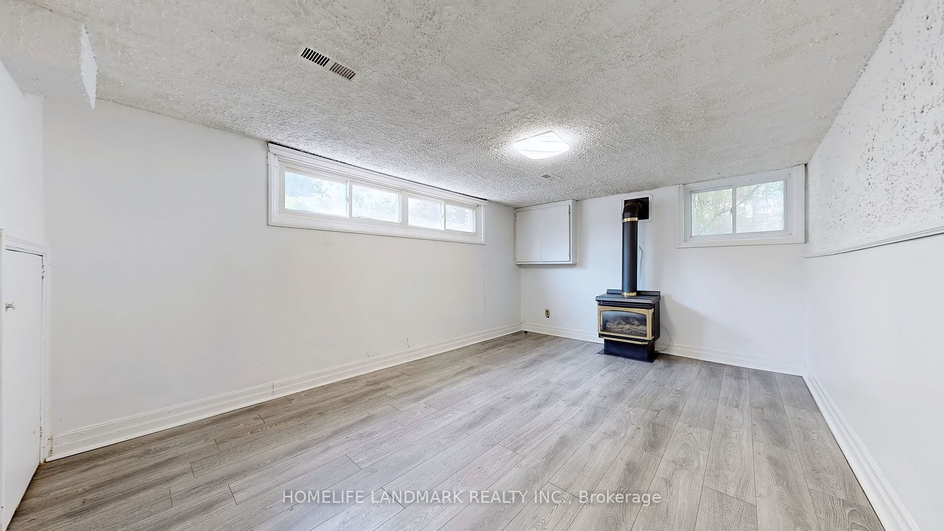 177 Maple Ave