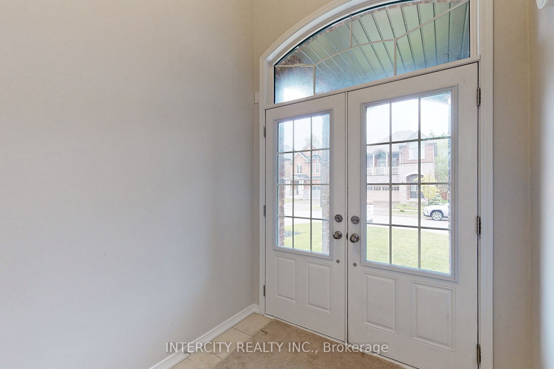 1017 Abram Crt