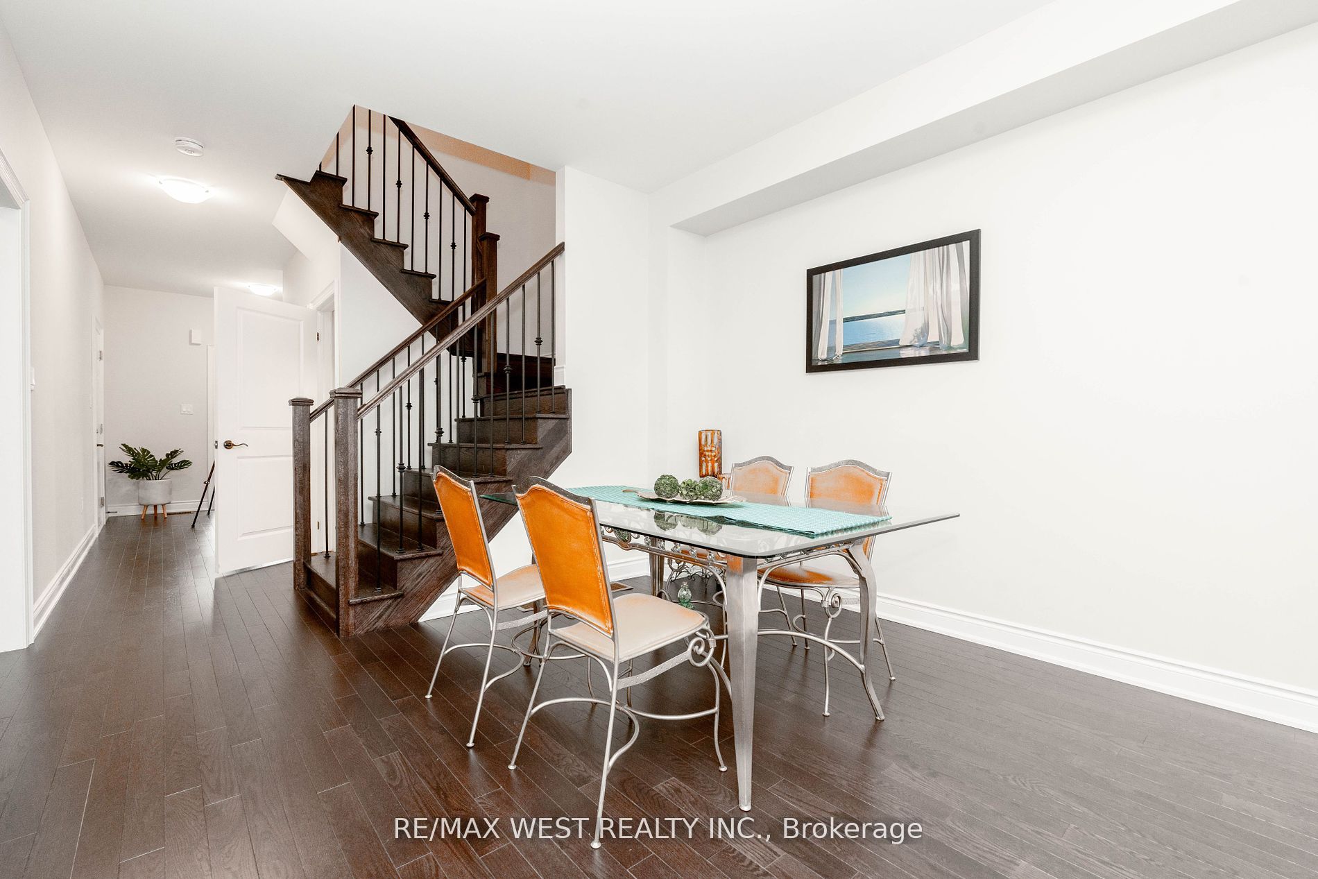 53 Janes Cres
