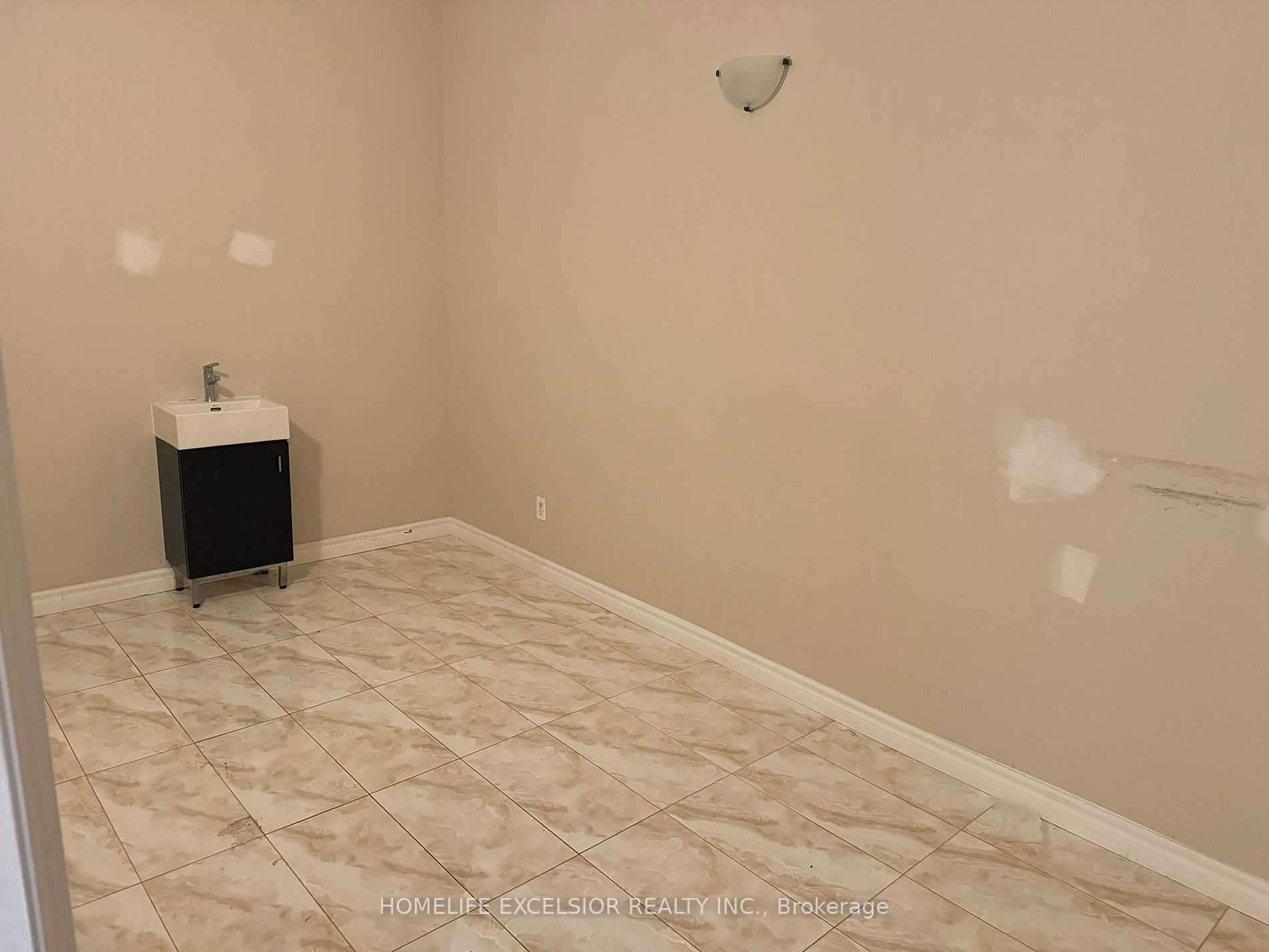 4560 Highway 7 E, #200