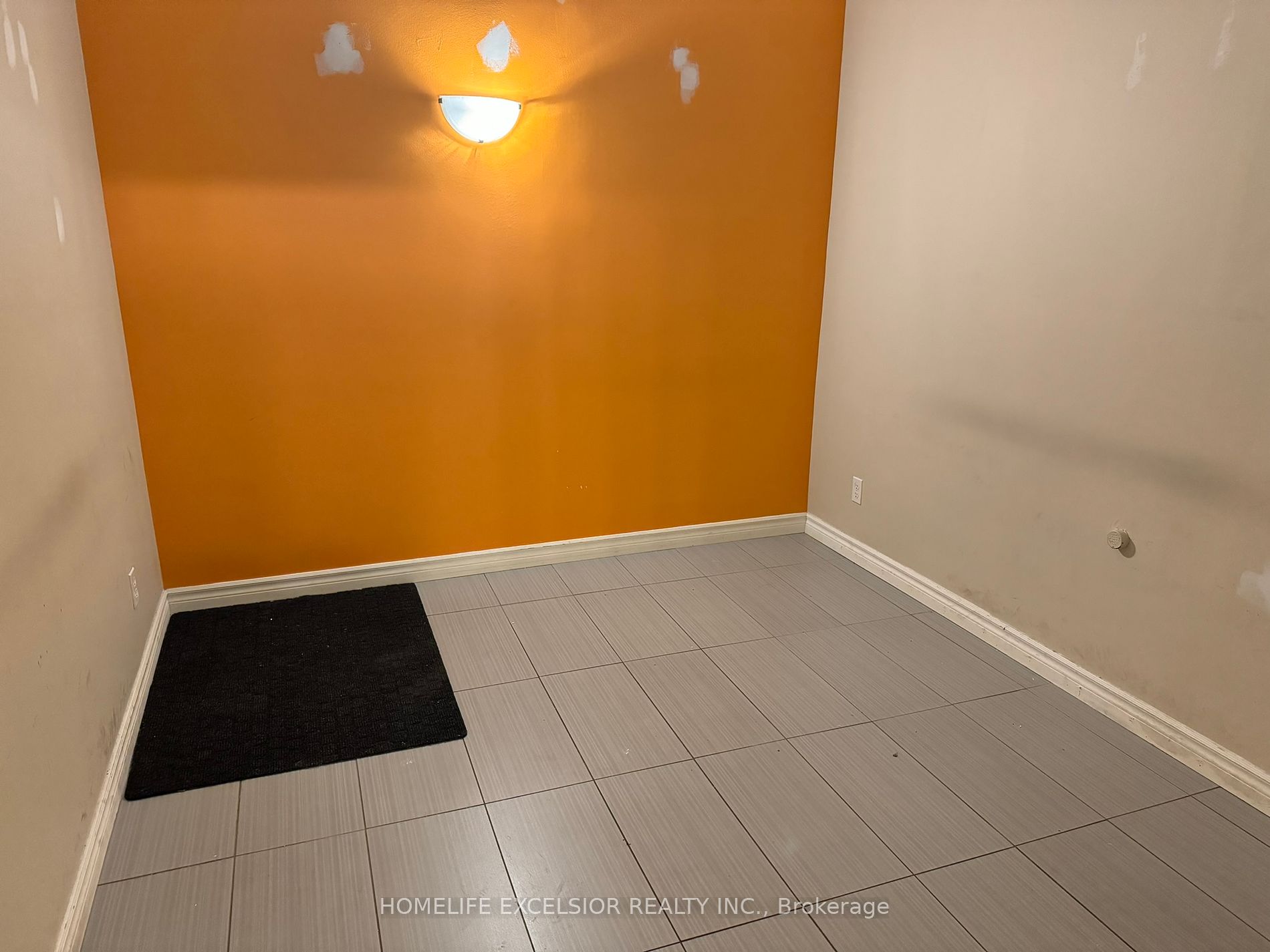 4560 Highway 7 E, #200