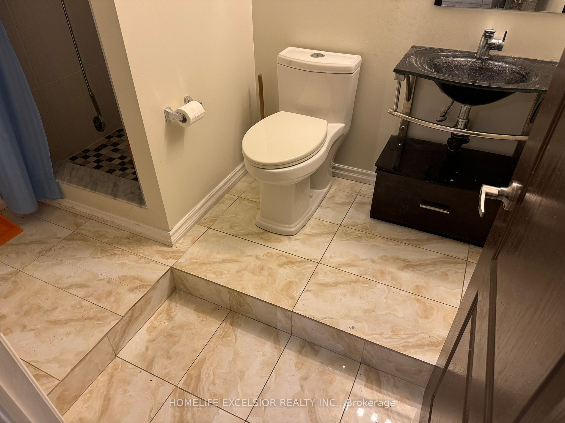 4560 Highway 7 E, #200
