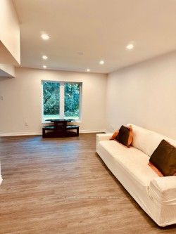 11 Coates Cres