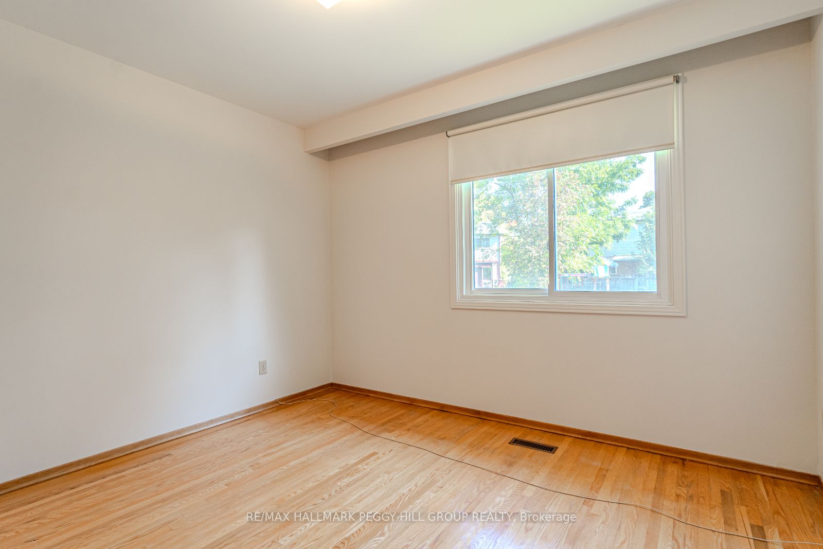 31 Mitchell Ave