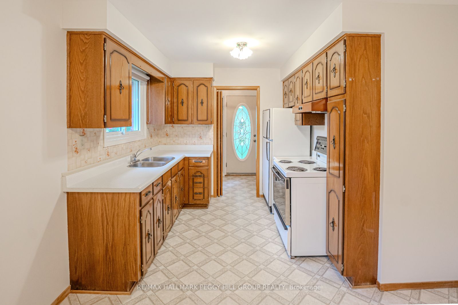 31 Mitchell Ave