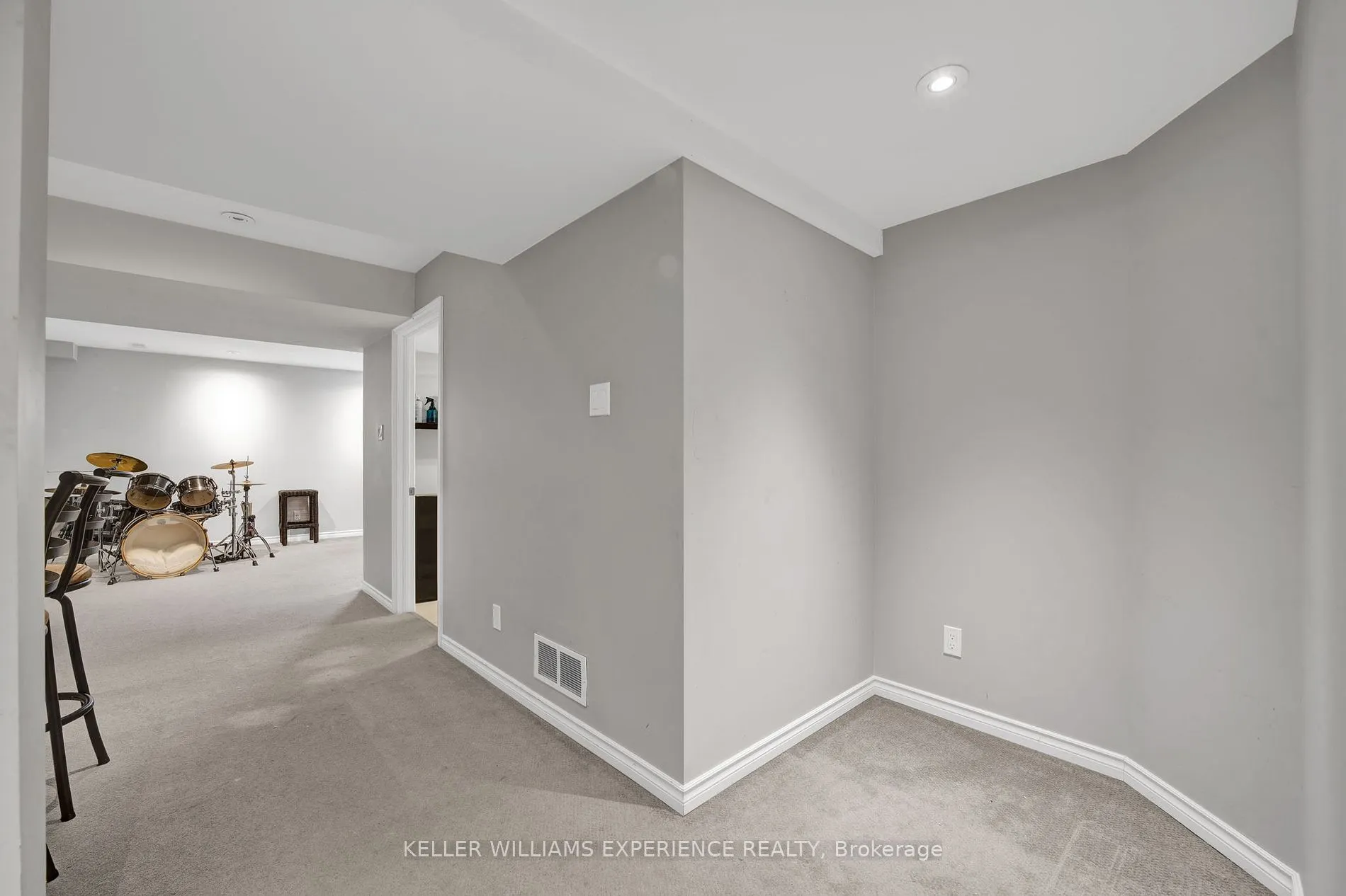 91 Quigley St