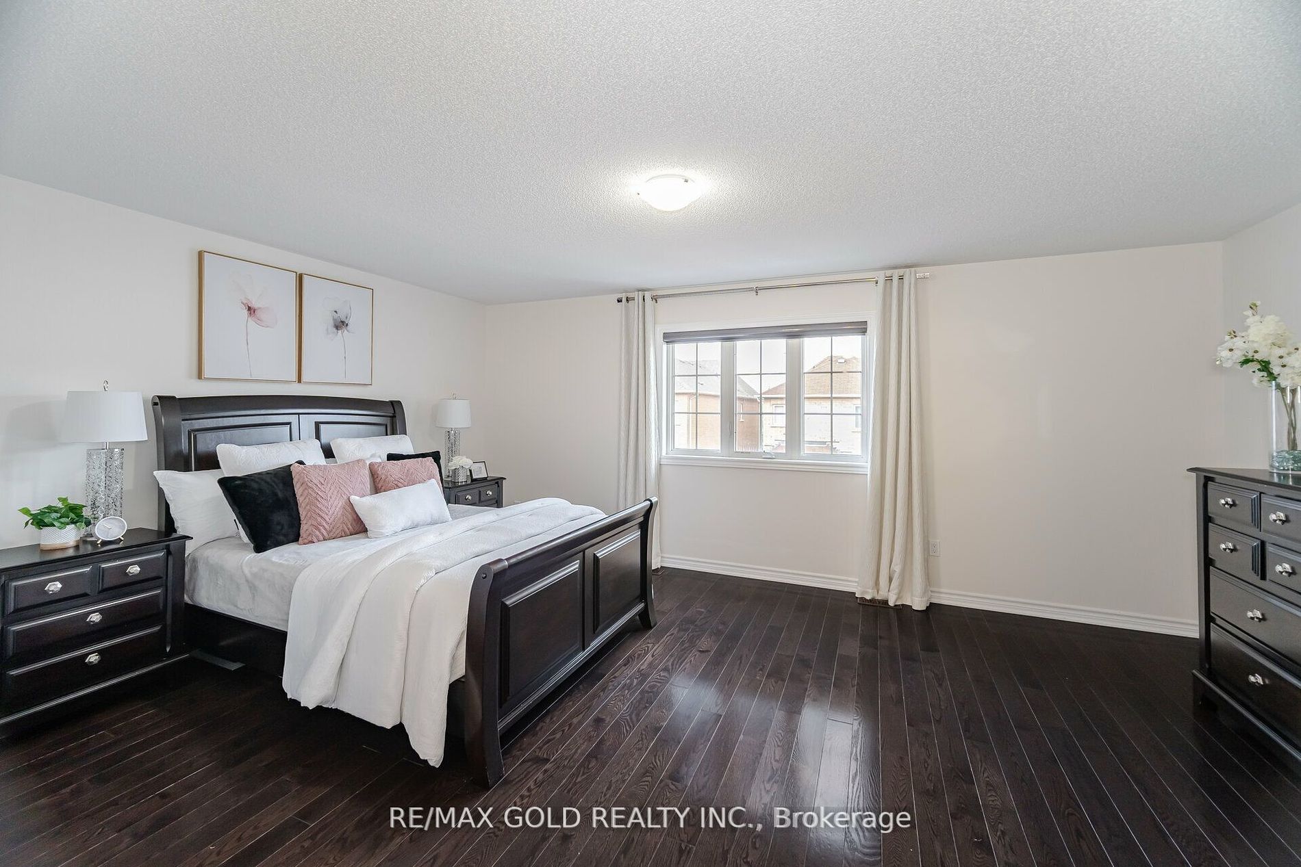 54 Zachary Pl