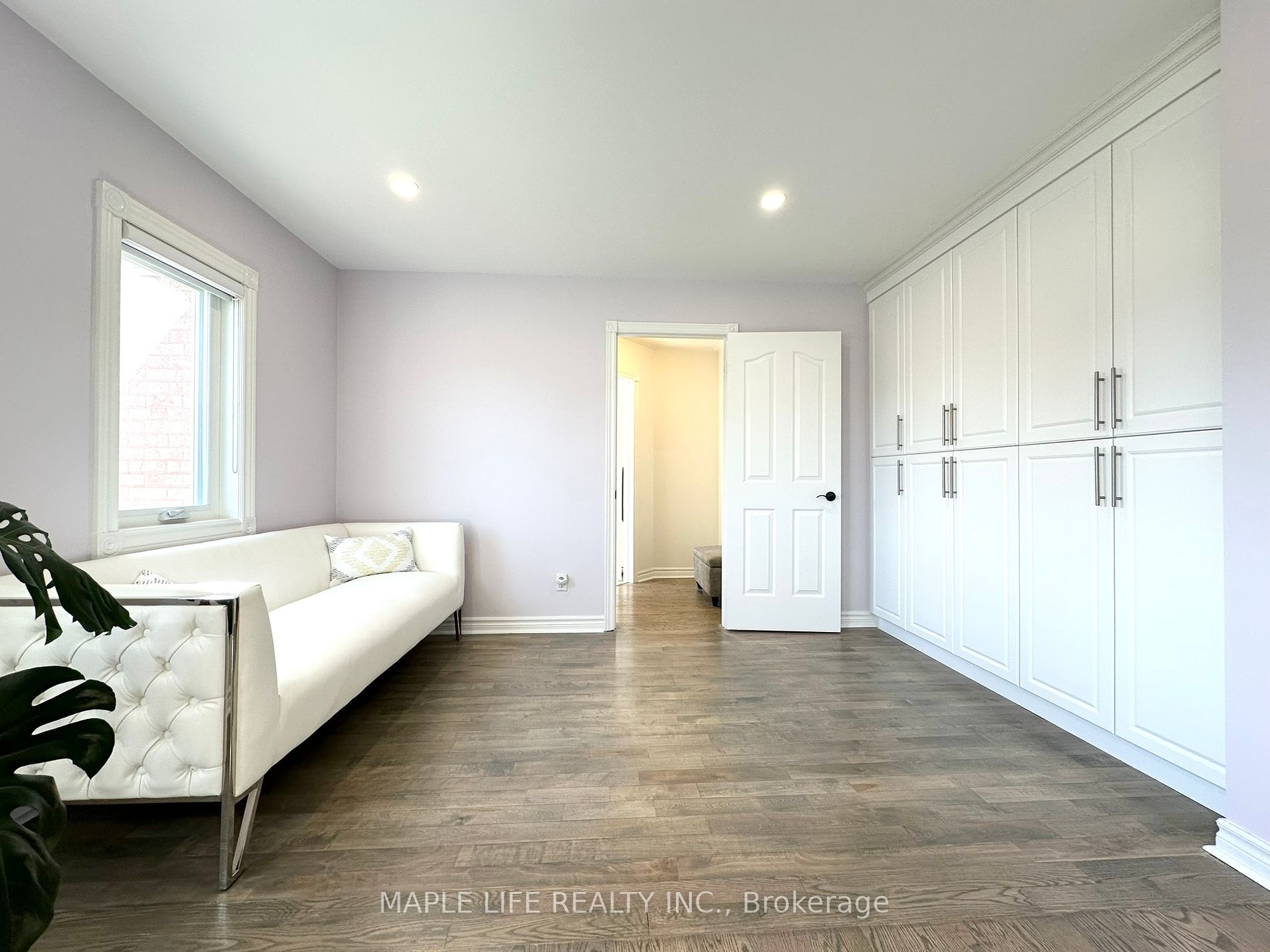 48 Brookshill Cres