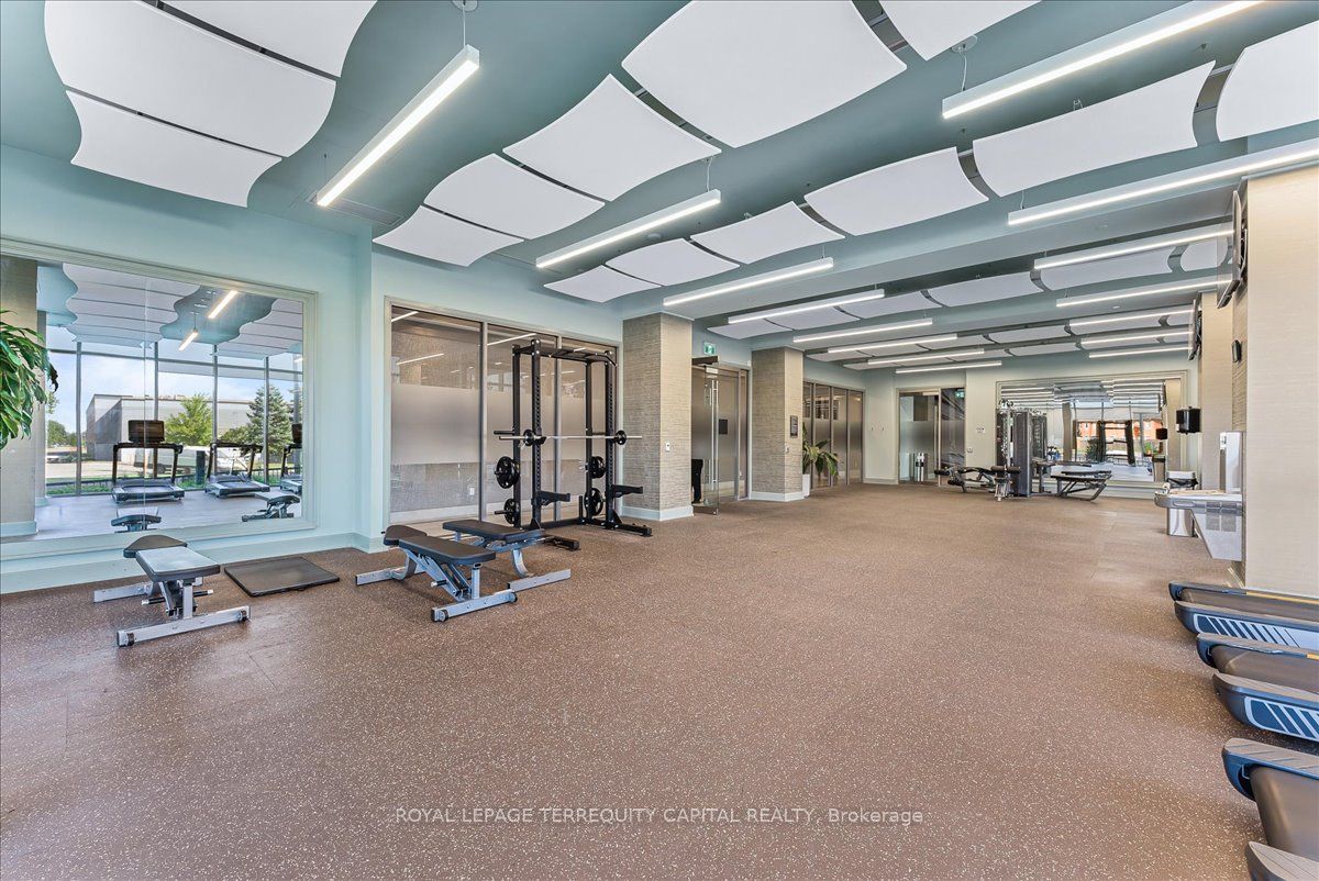 20 Gatineau Dr, #412E