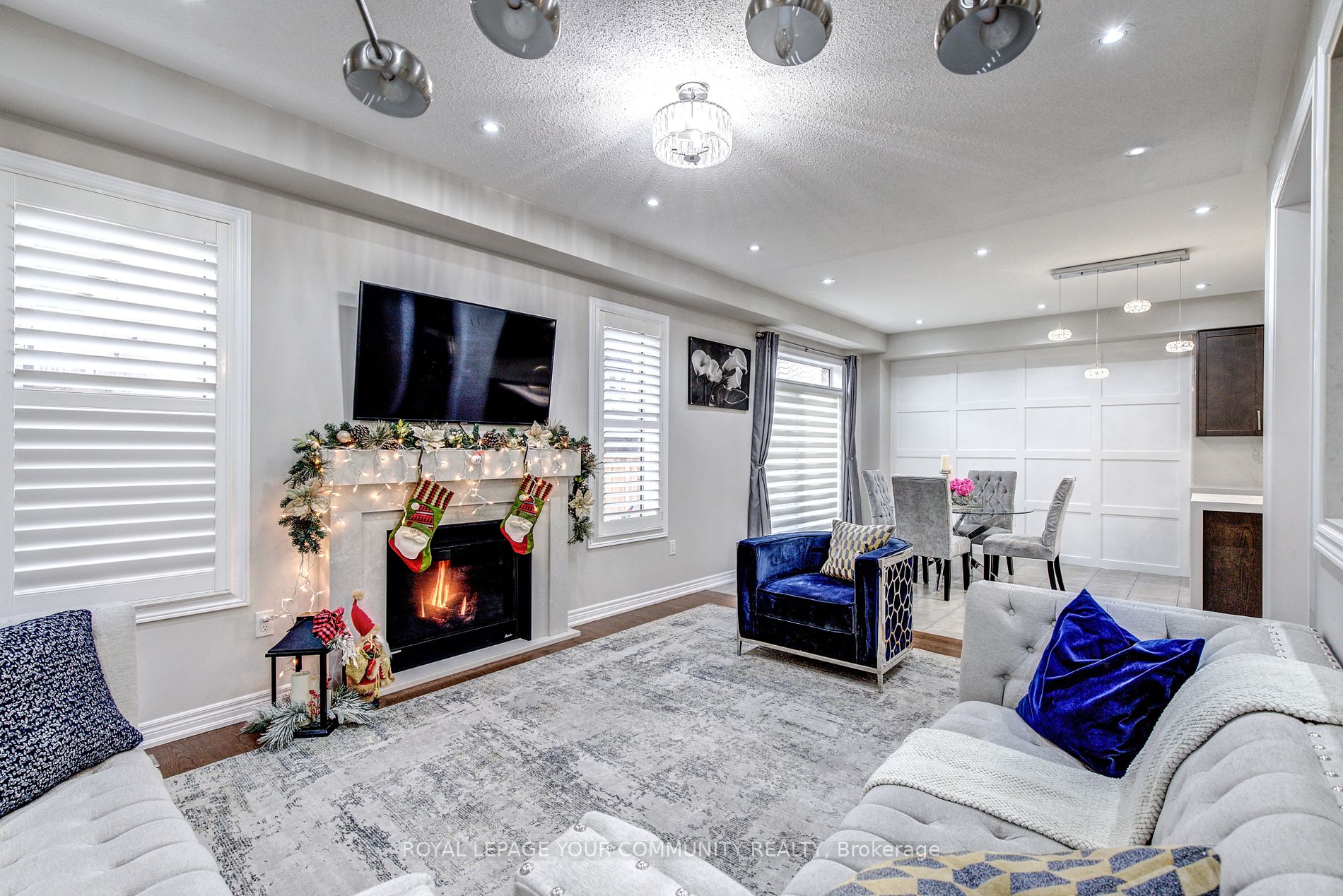 14 Beaconsfield Dr