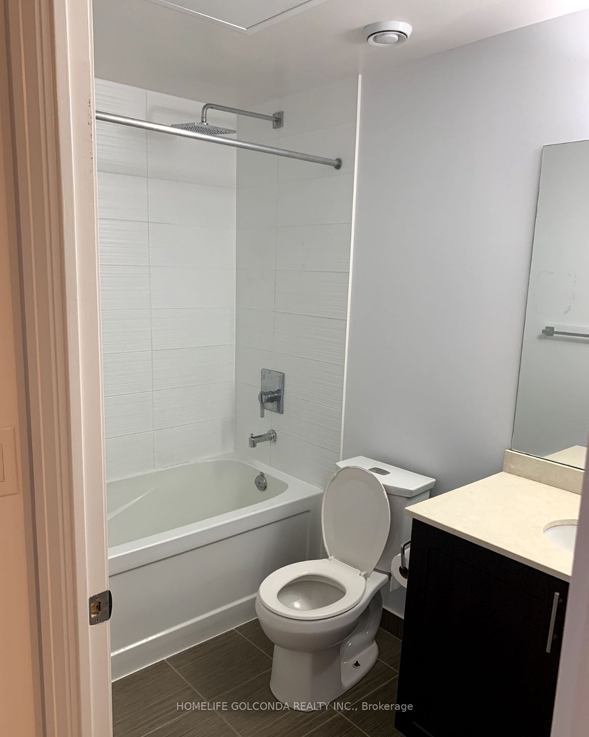 7167 Yonge St, #908