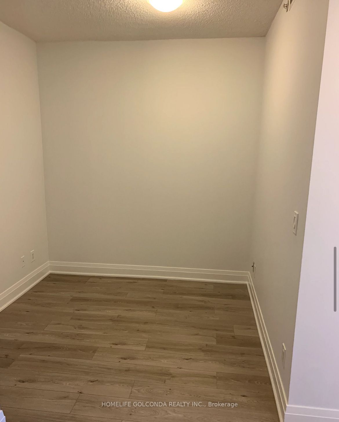 7167 Yonge St, #908