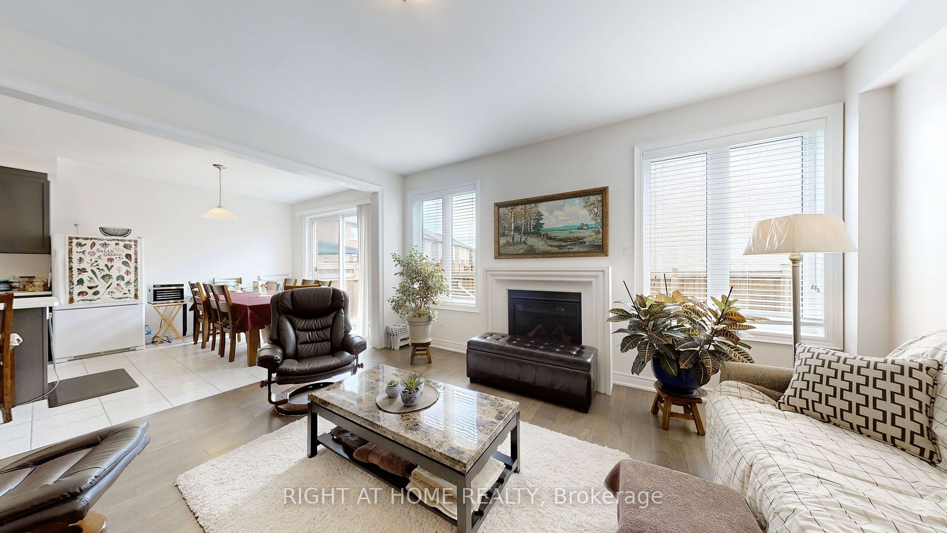 11 Robert Wilson Cres