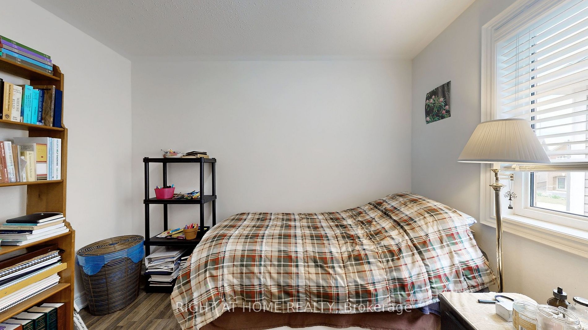 11 Robert Wilson Cres