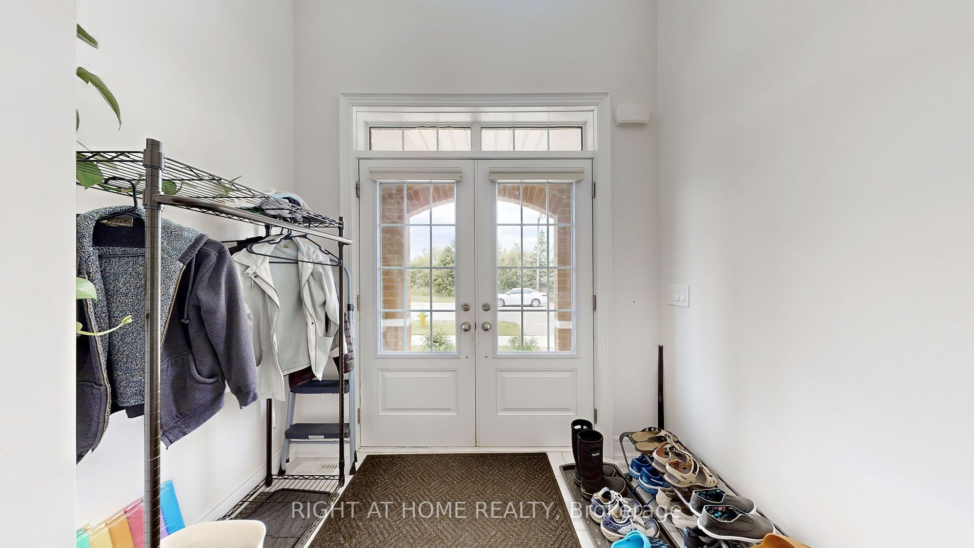 11 Robert Wilson Cres