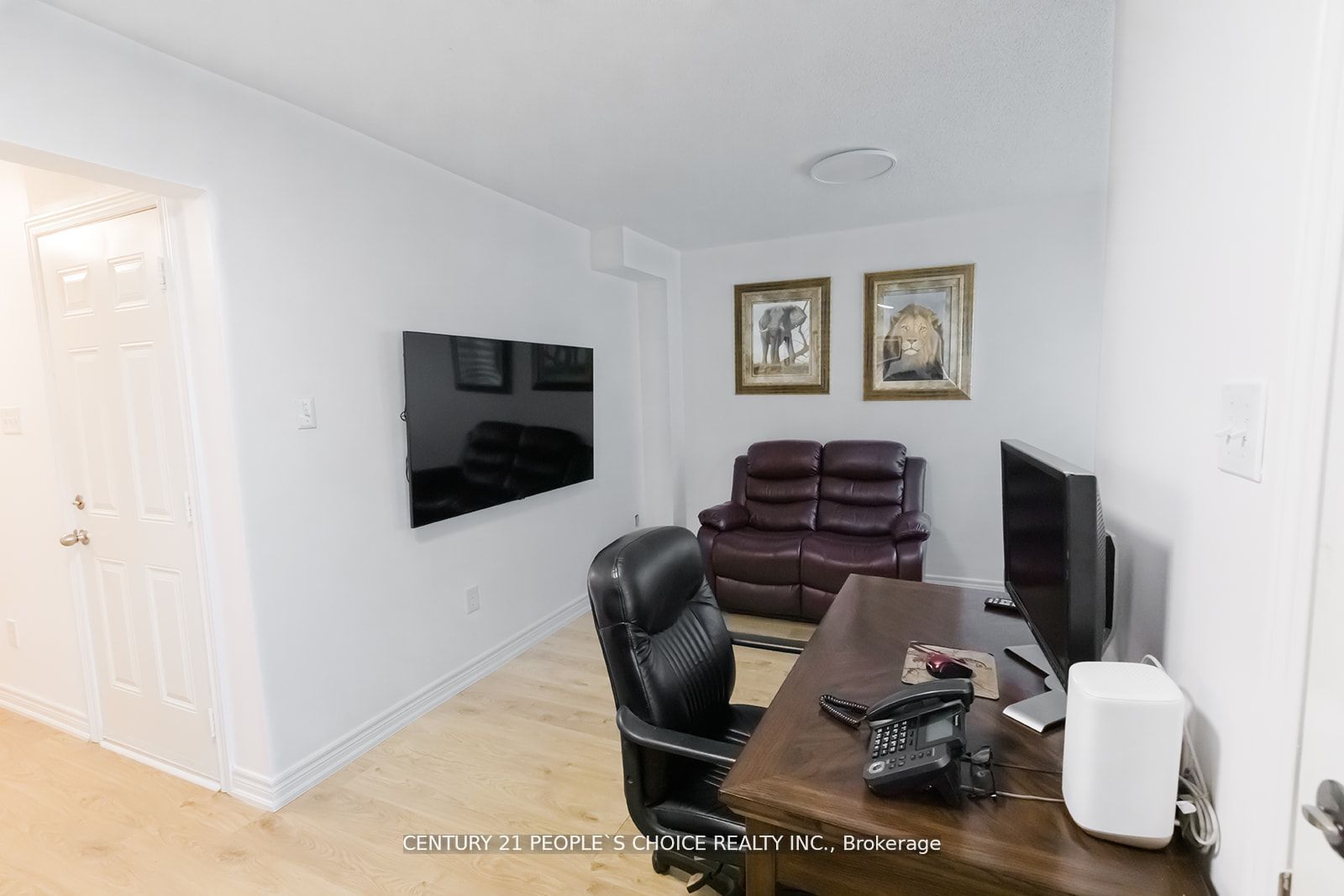 102 Roy Grove Way