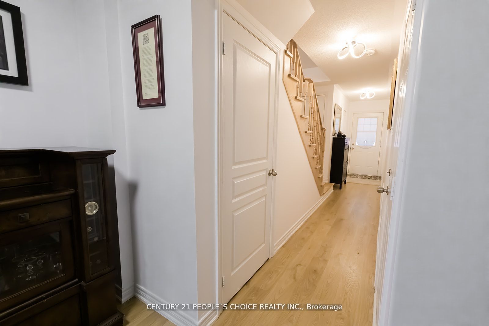 102 Roy Grove Way