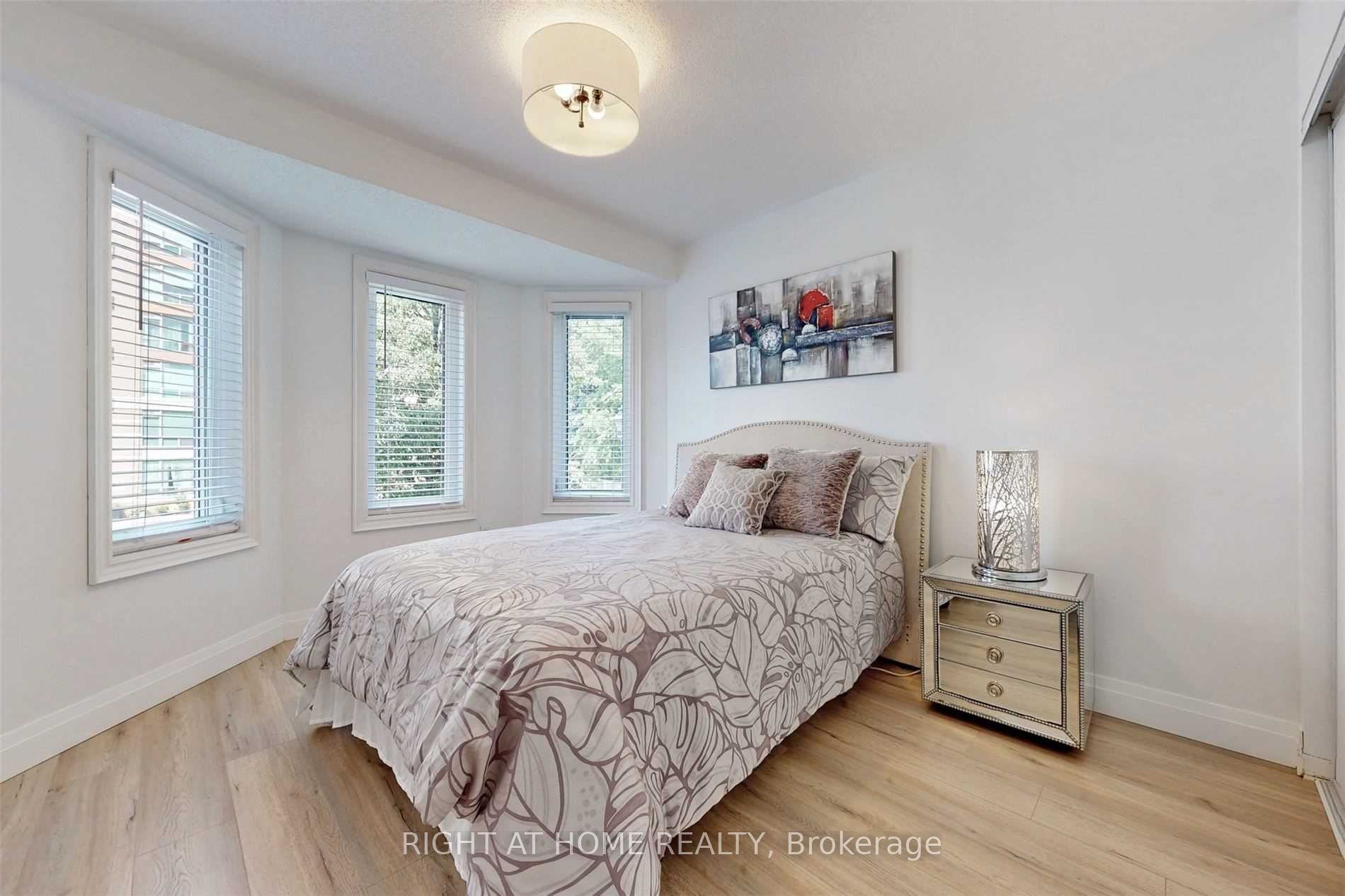 735 New Westminster Dr, #2