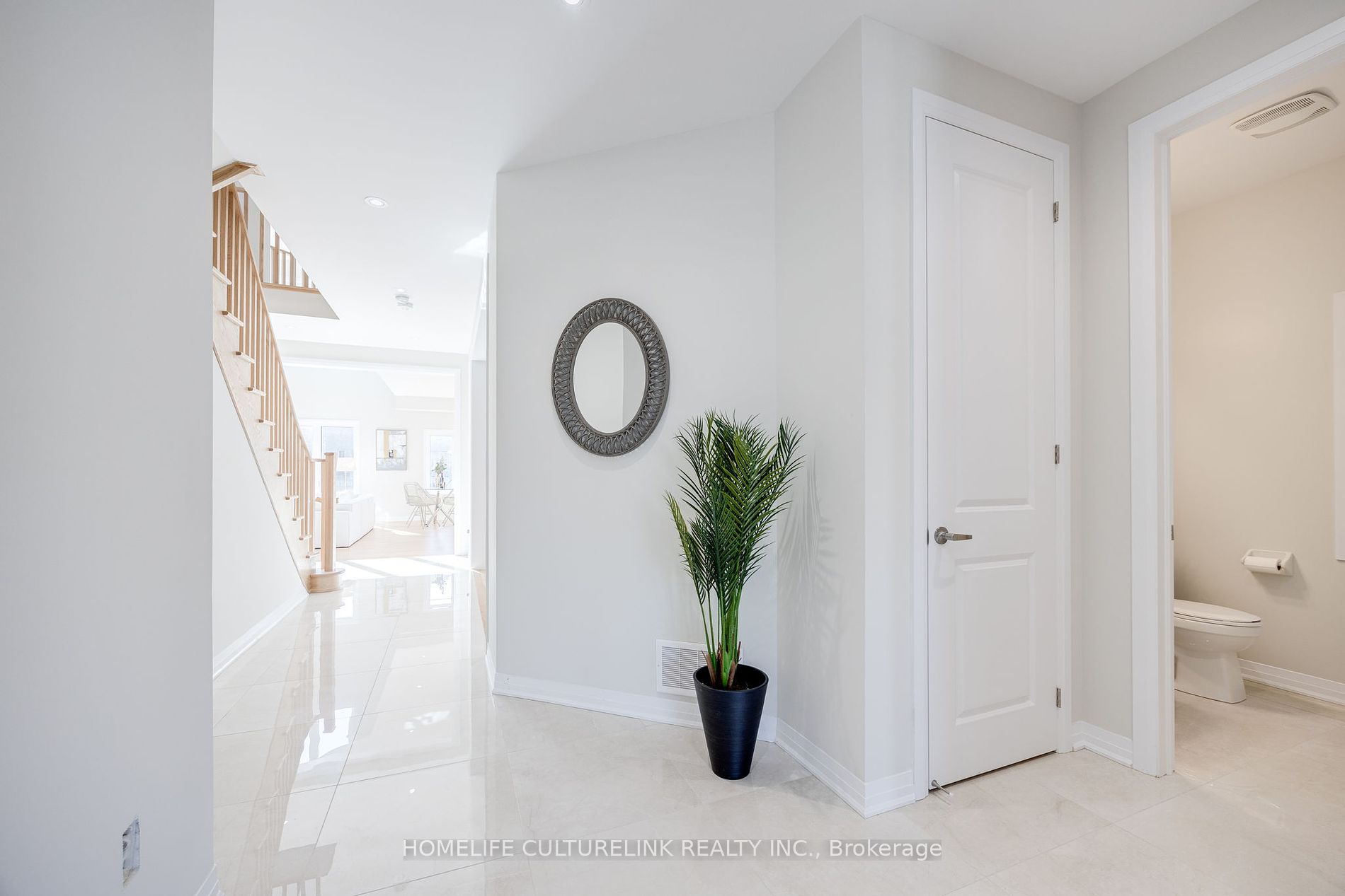 1207 Wickham Rd