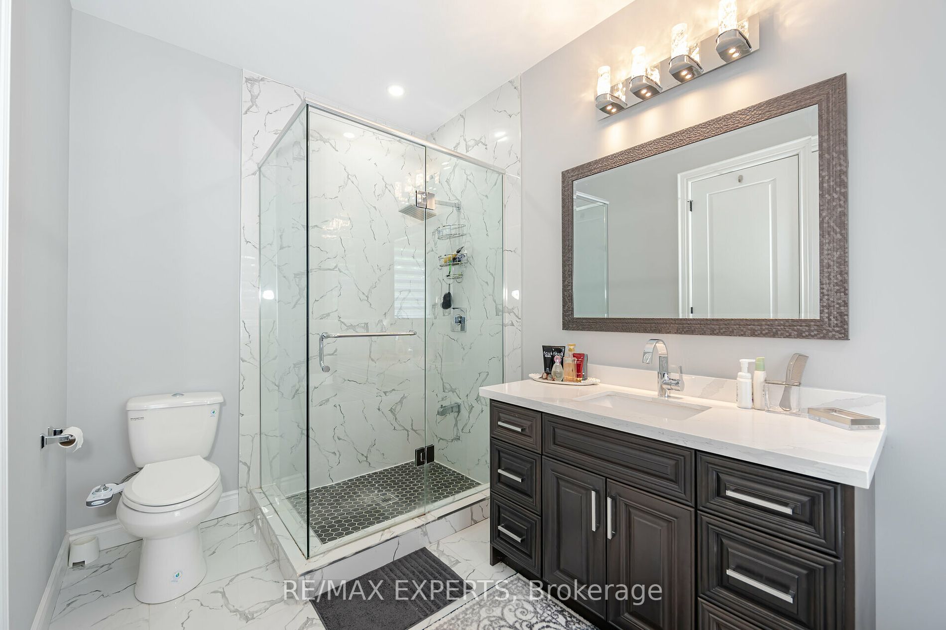 6 Old Forge Dr