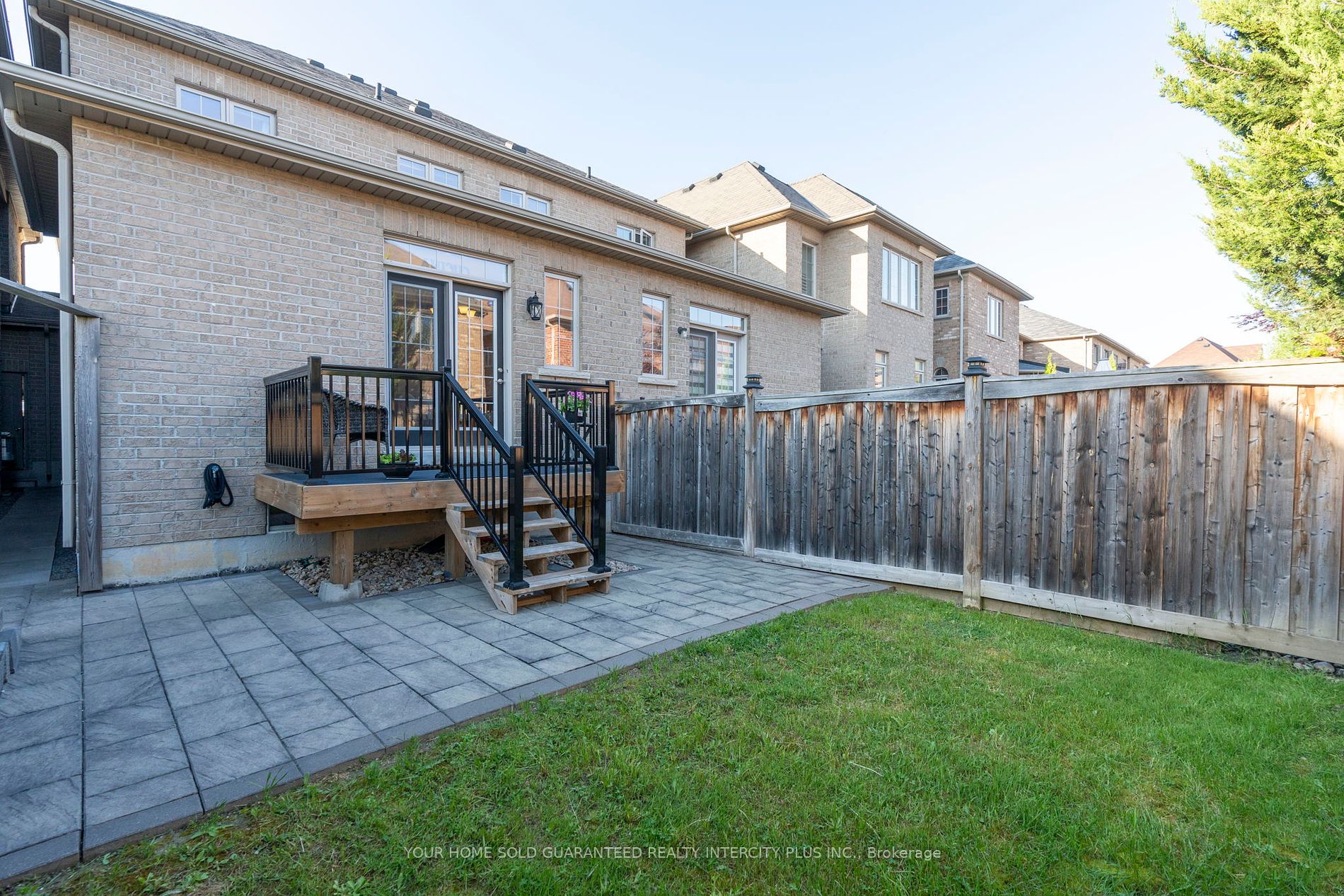 137 Lindbergh Dr
