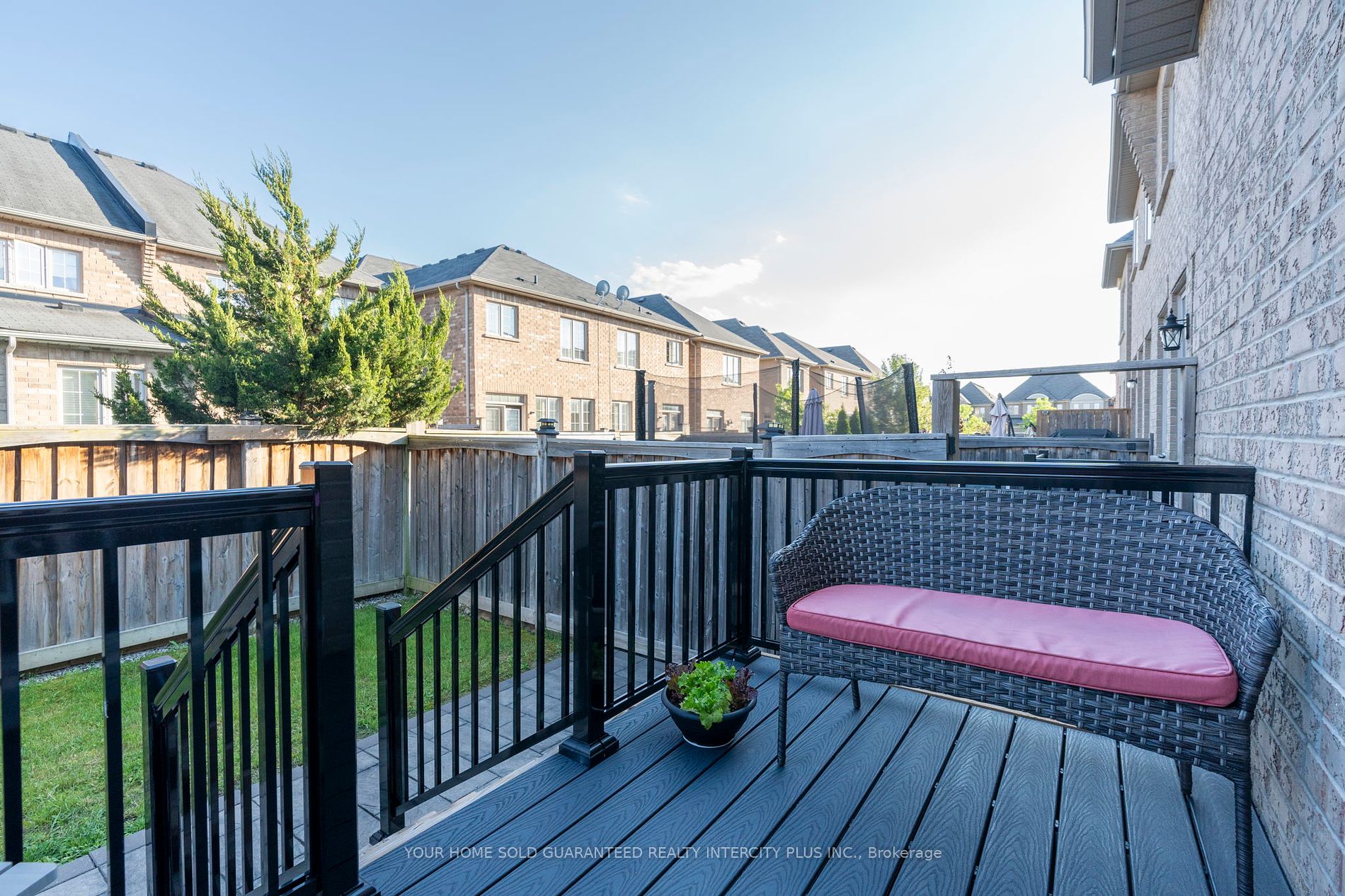 137 Lindbergh Dr