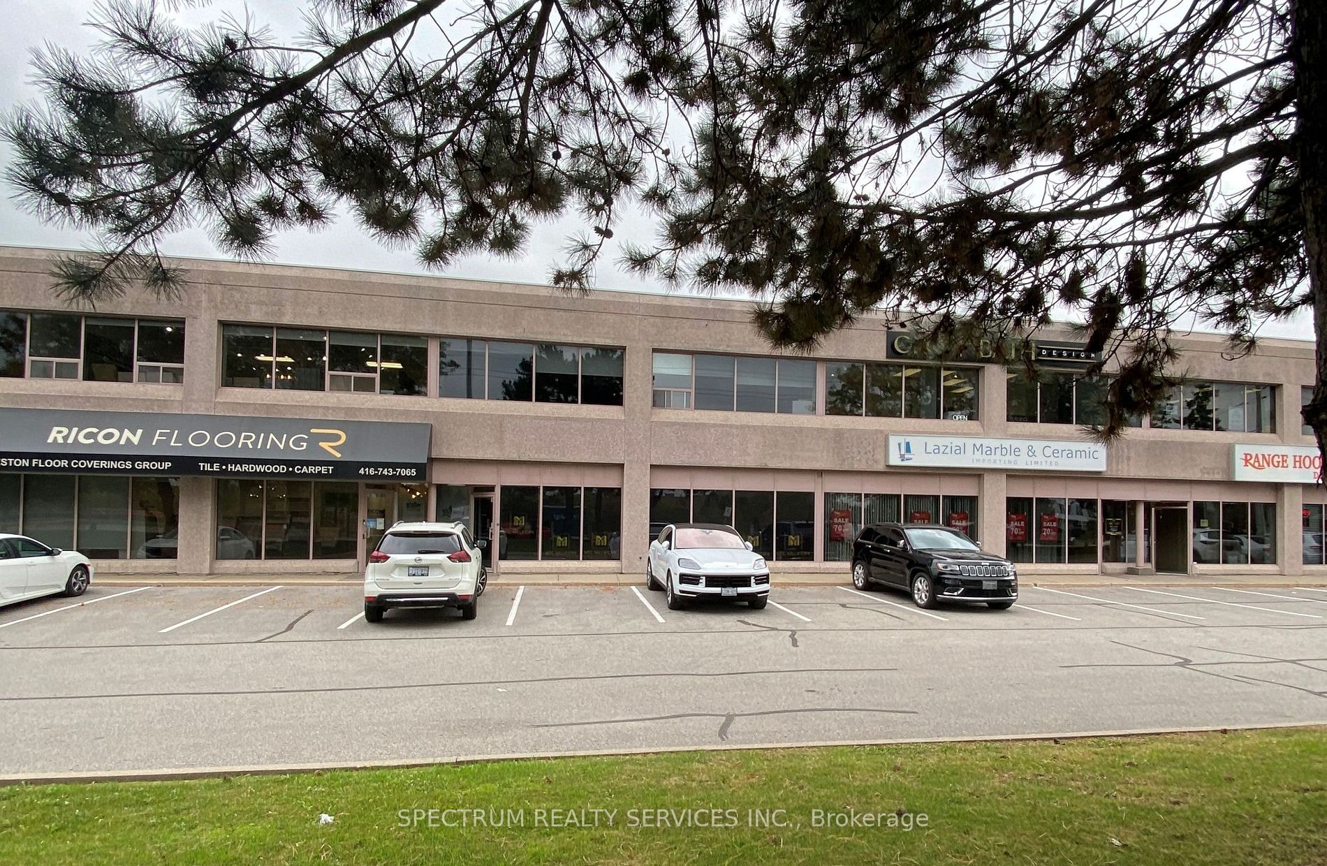 8111 Jane St, #5