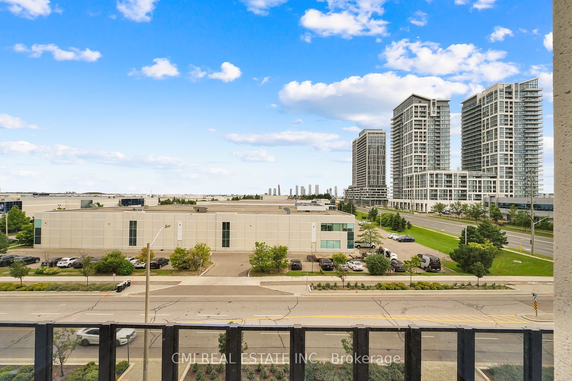 9075 Jane St, #407