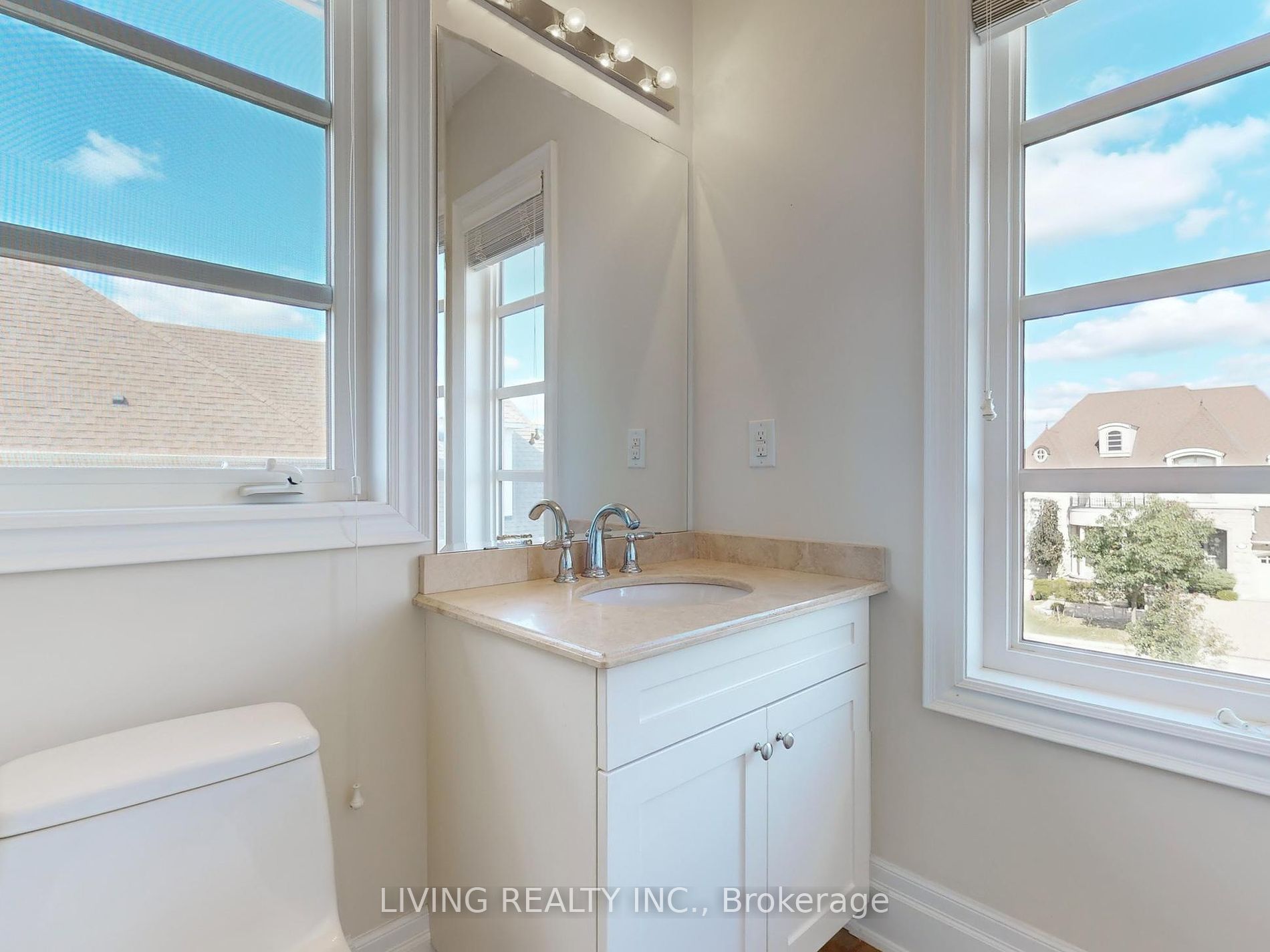62 Carisbrooke Circ