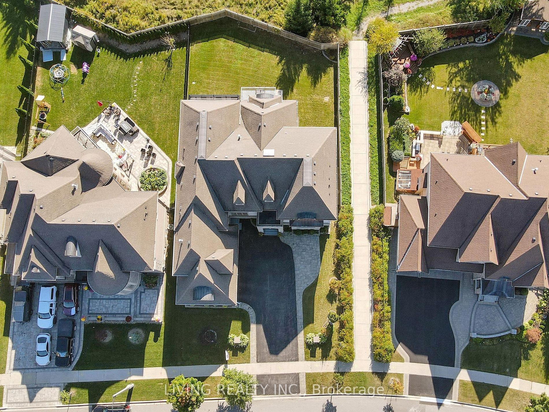 62 Carisbrooke Circ