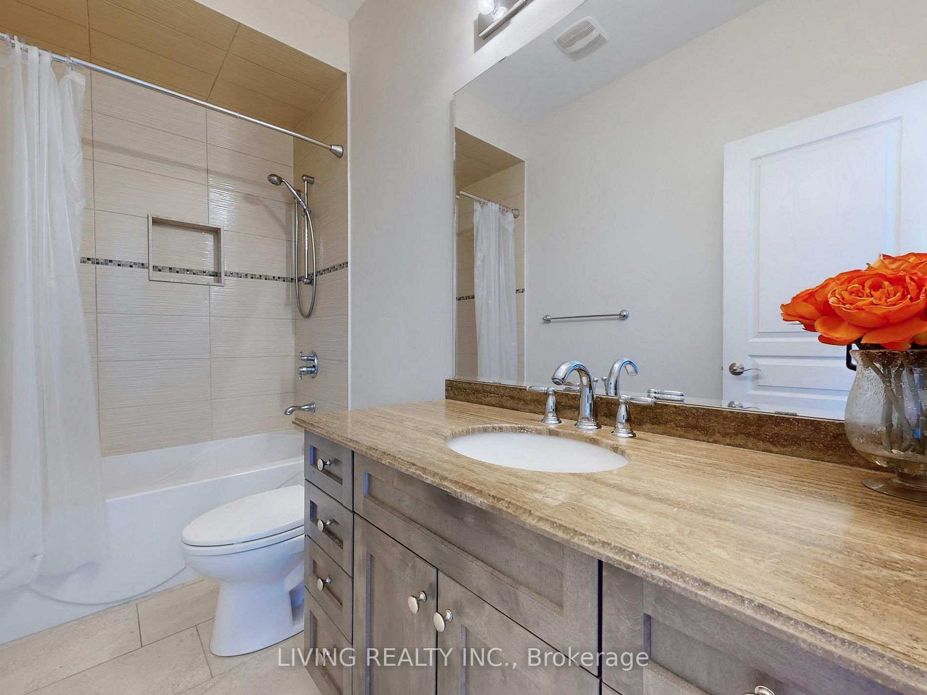62 Carisbrooke Circ