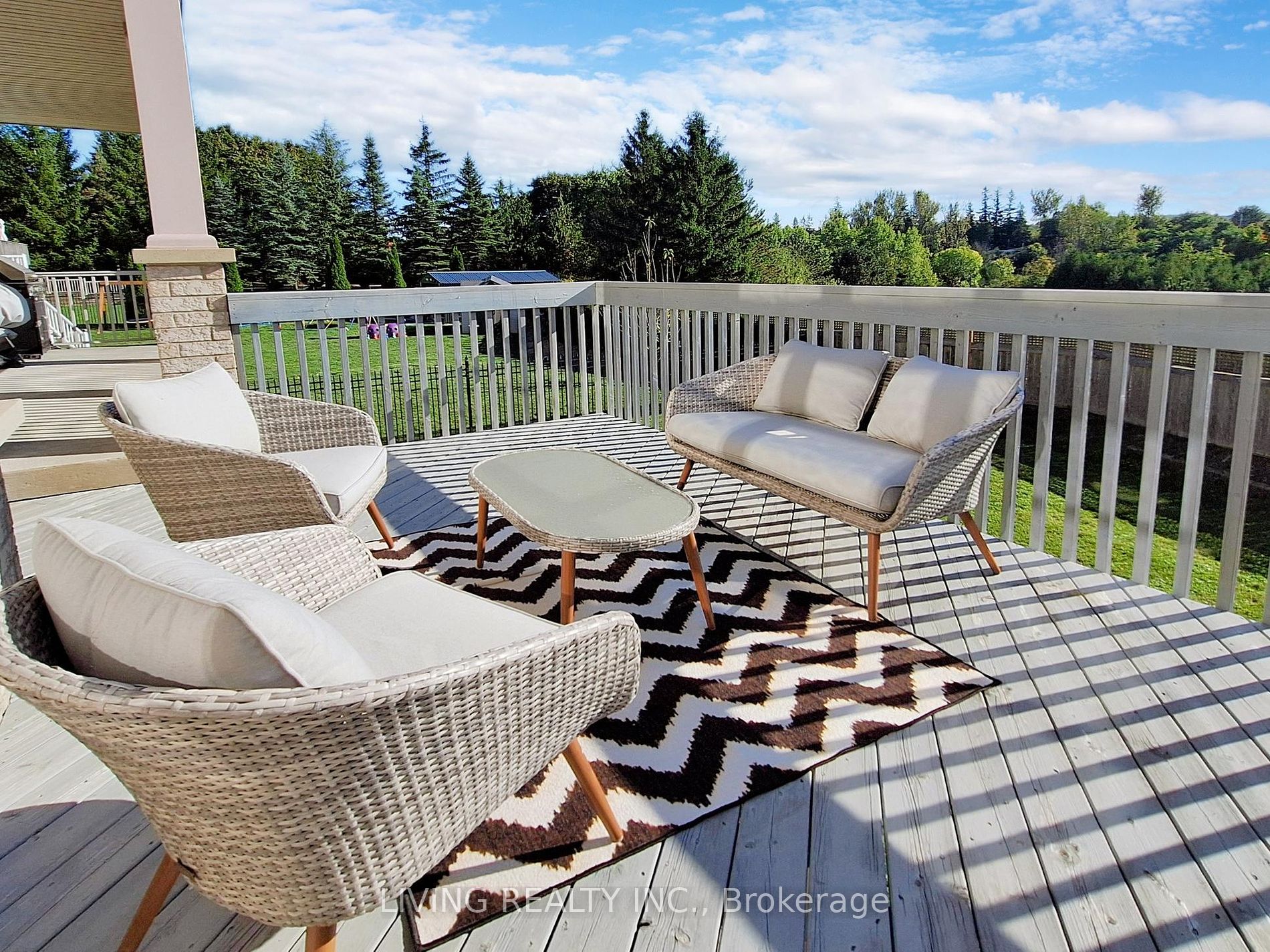62 Carisbrooke Circ