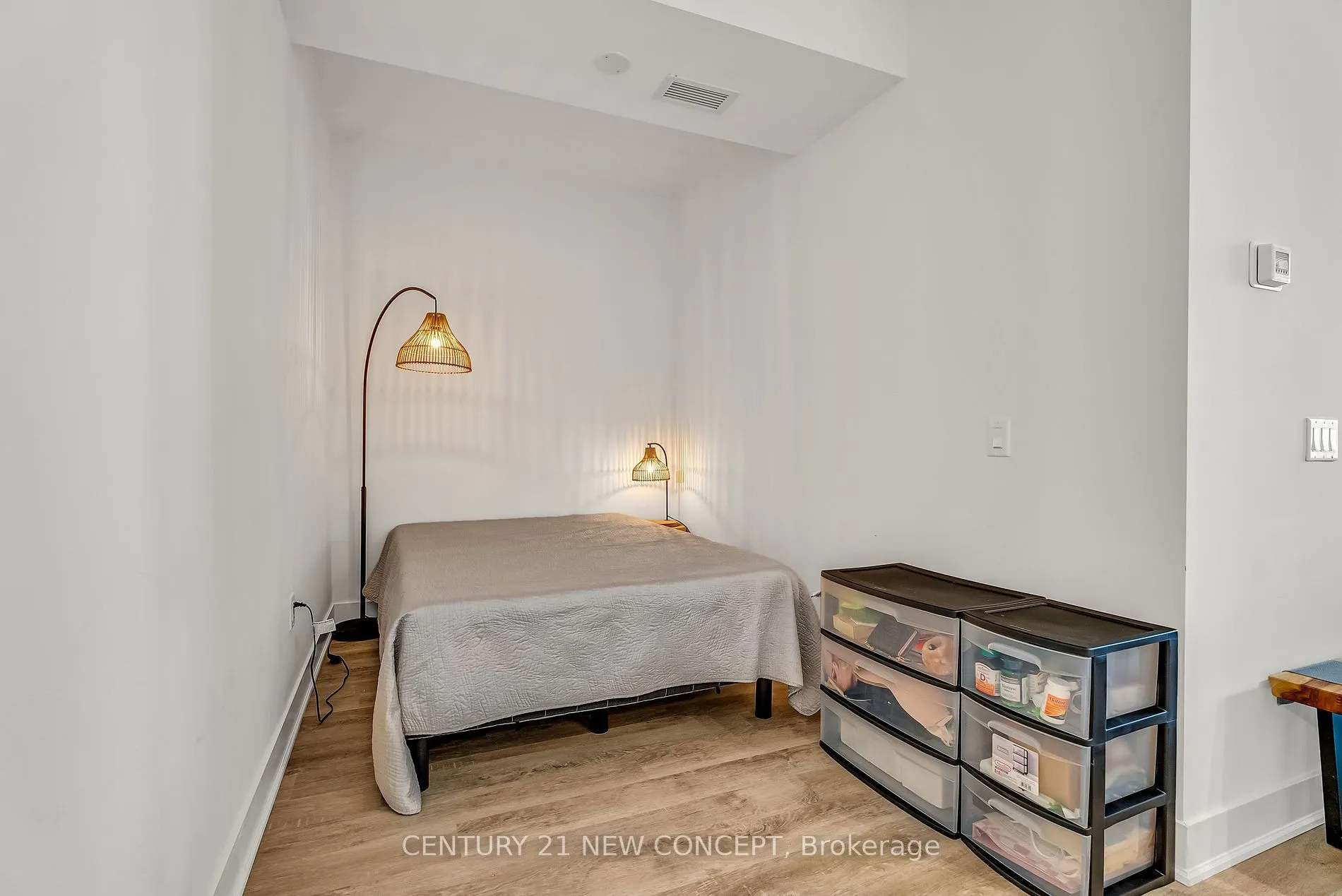 185 Deerfield Rd, #301