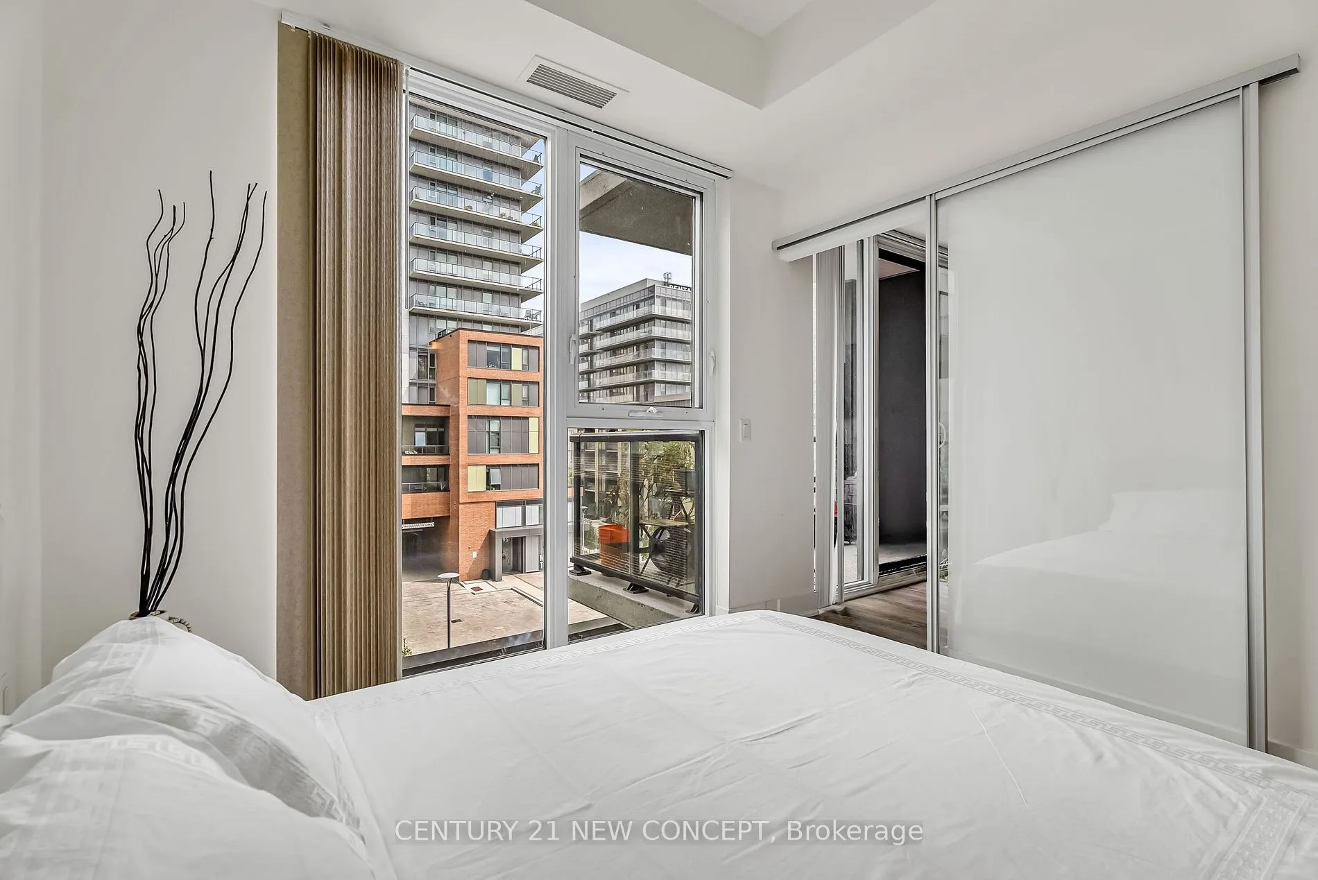 185 Deerfield Rd, #301