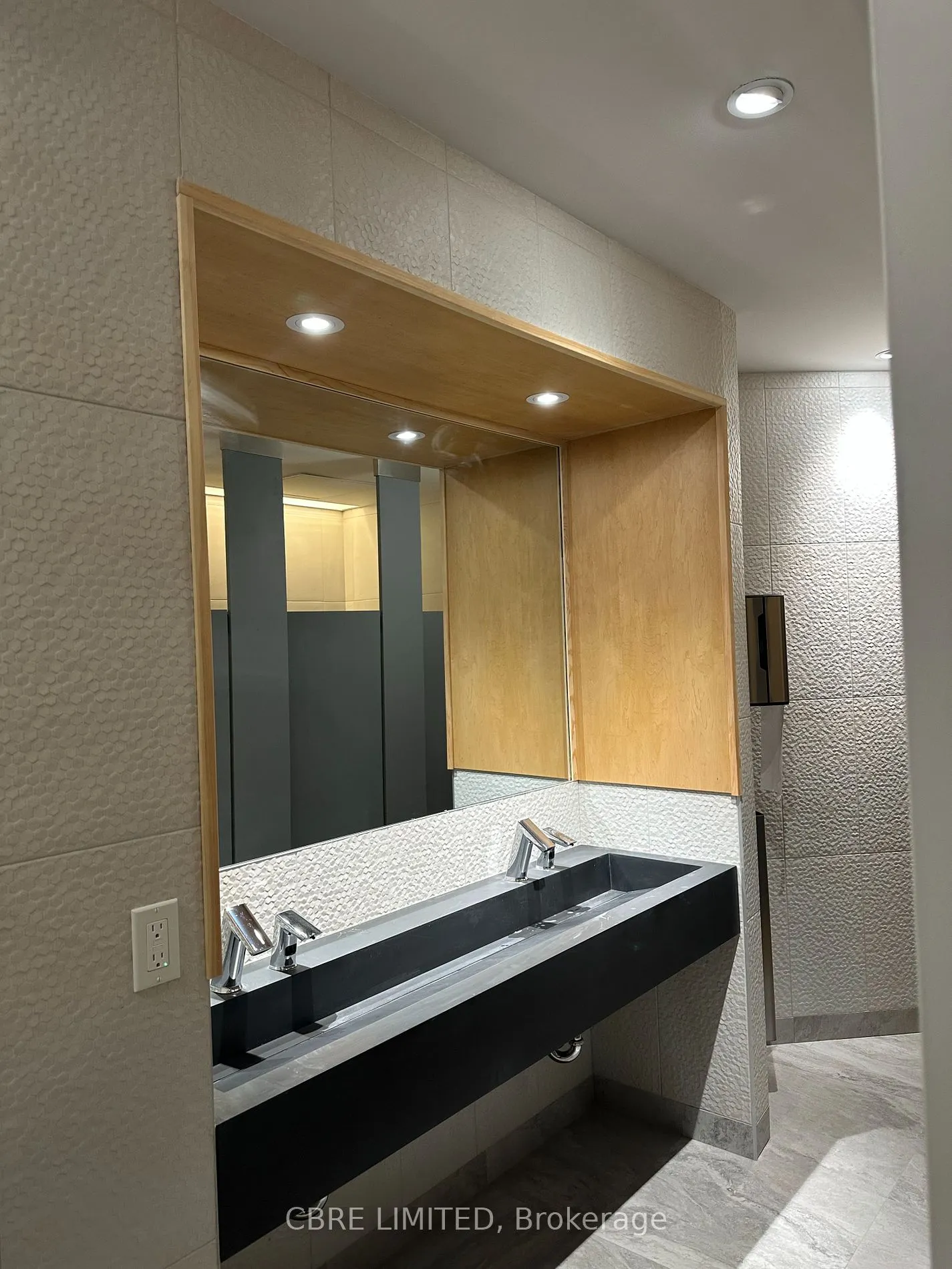 60 Renfrew Drive, #320