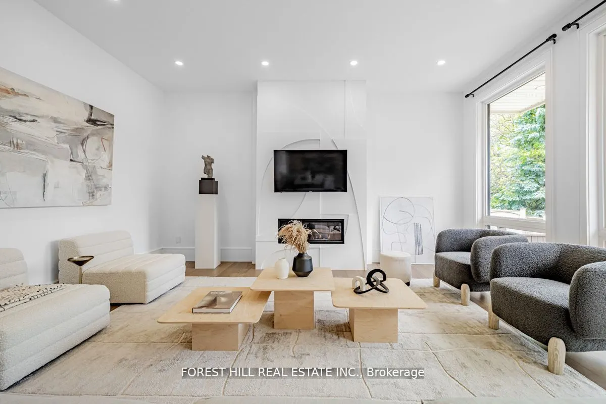 68 Elm Ave
